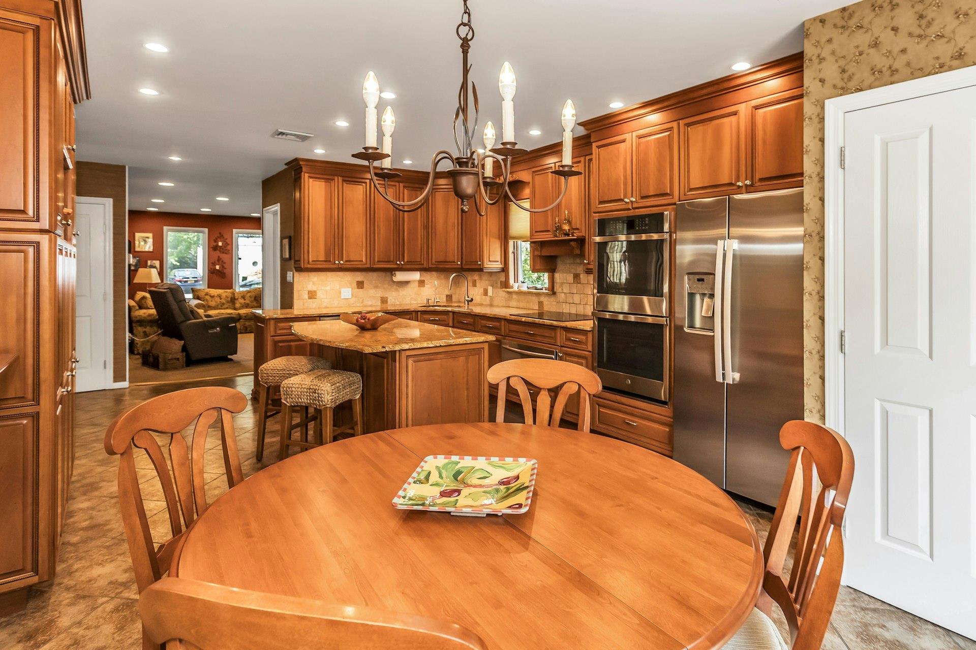 1855 Zana Court, North Merrick, NY 11566