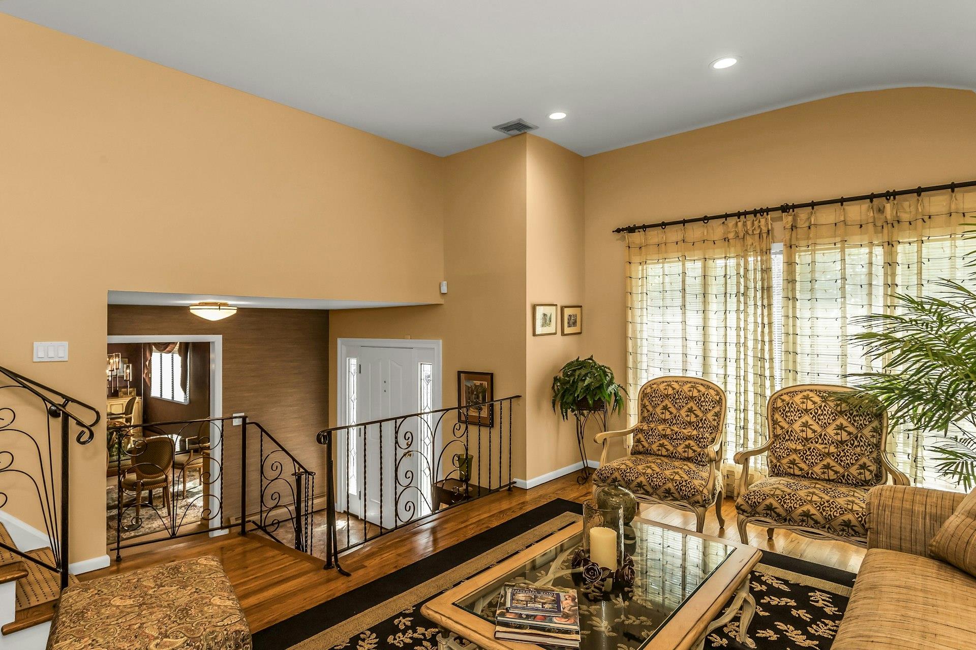 1855 Zana Court, North Merrick, NY 11566