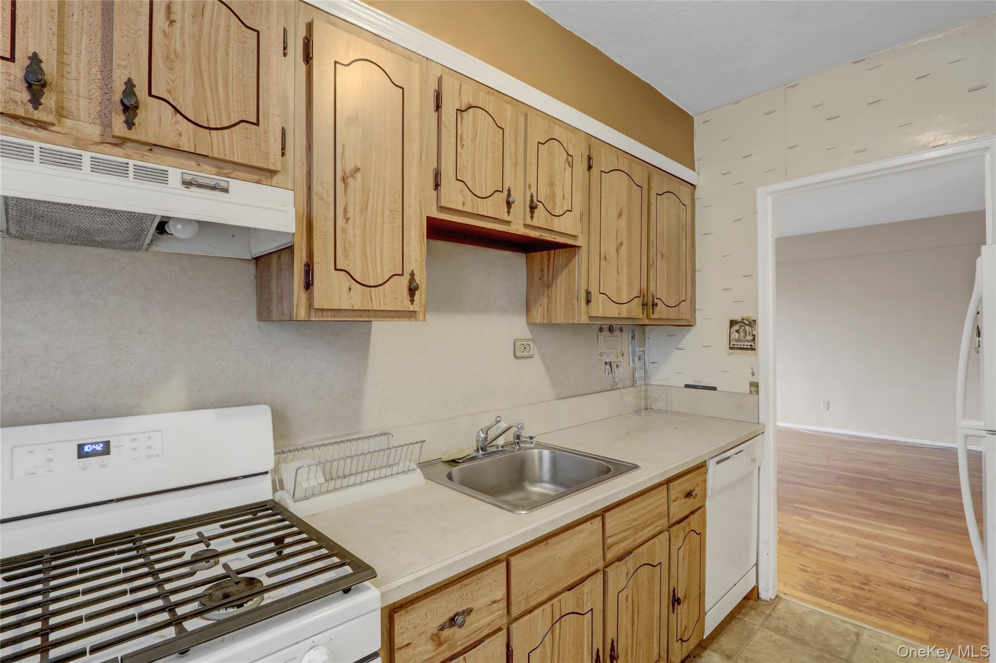 26-16 Union Street # 4A, Flushing, NY 11354