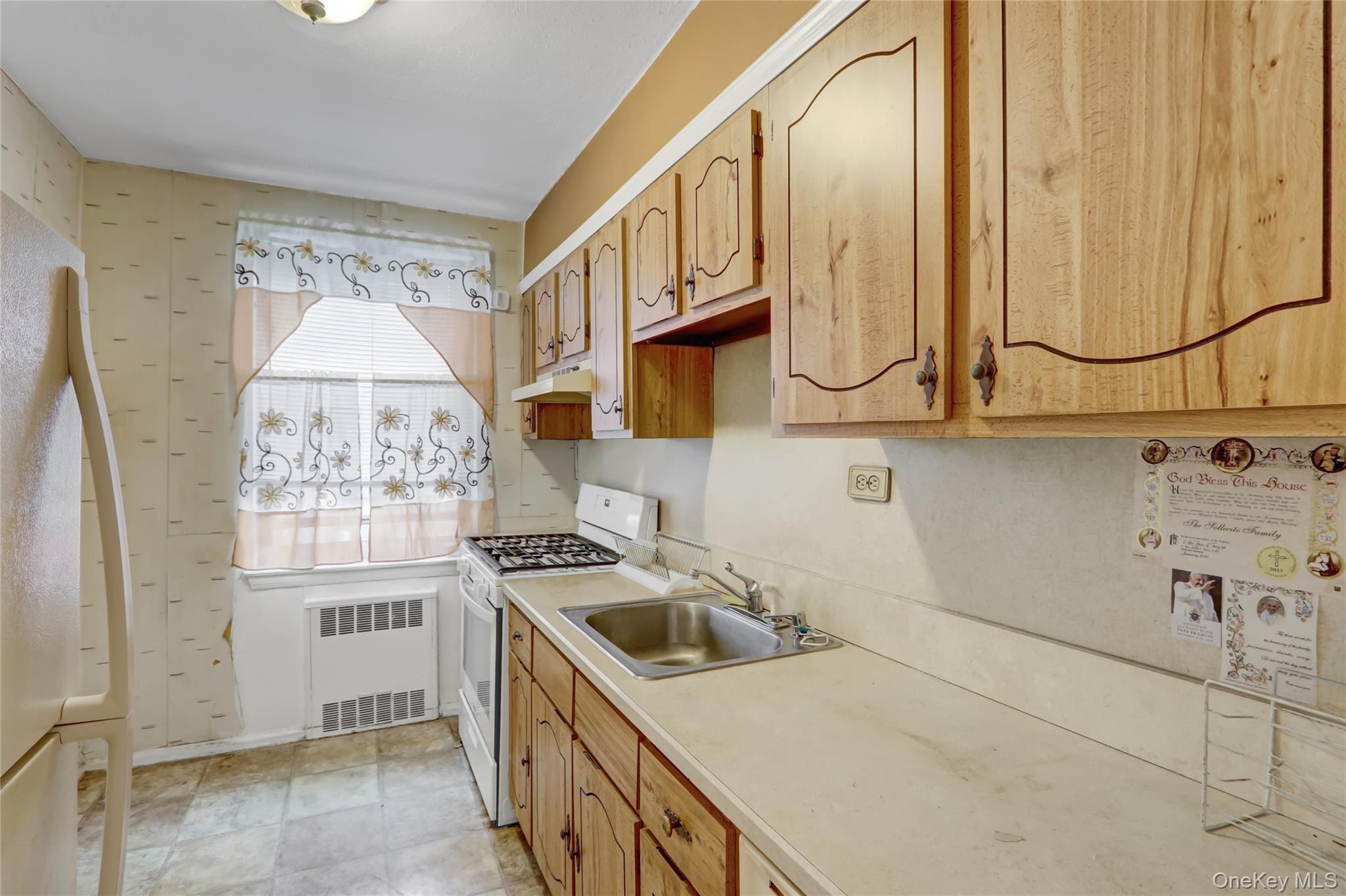 26-16 Union Street # 4A, Flushing, NY 11354