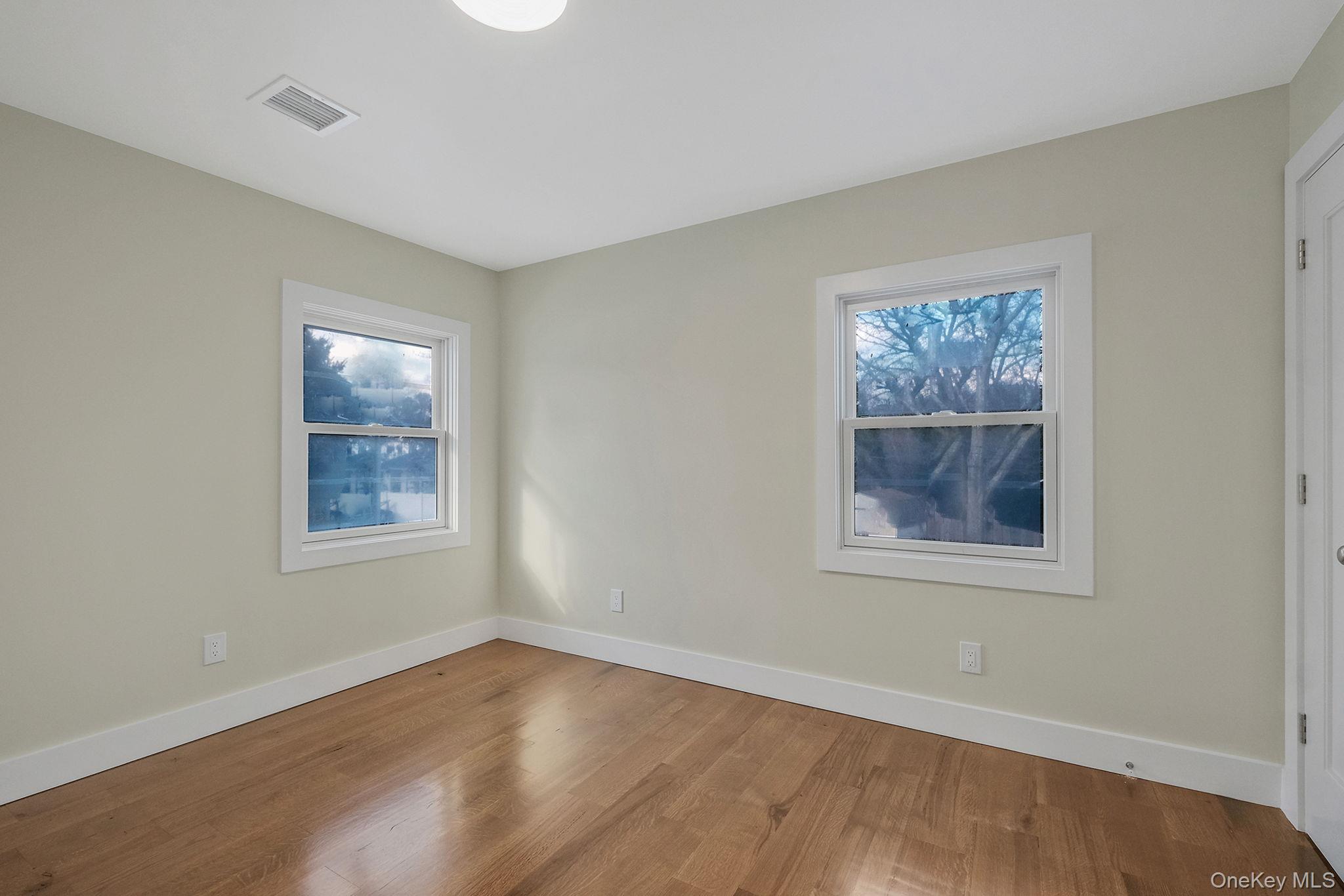 46 Birch Court, Riverhead, NY 11901