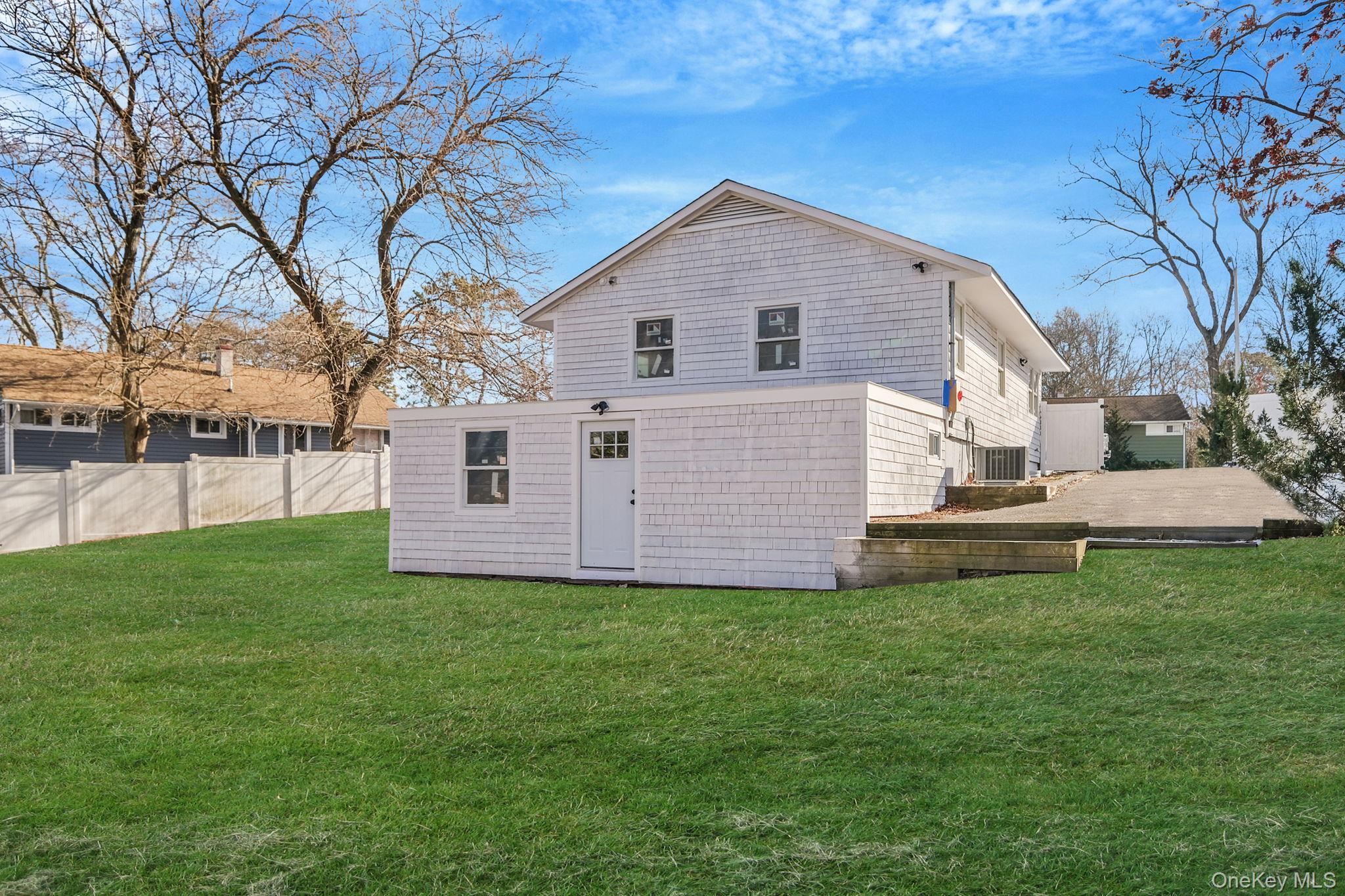 46 Birch Court, Riverhead, NY 11901