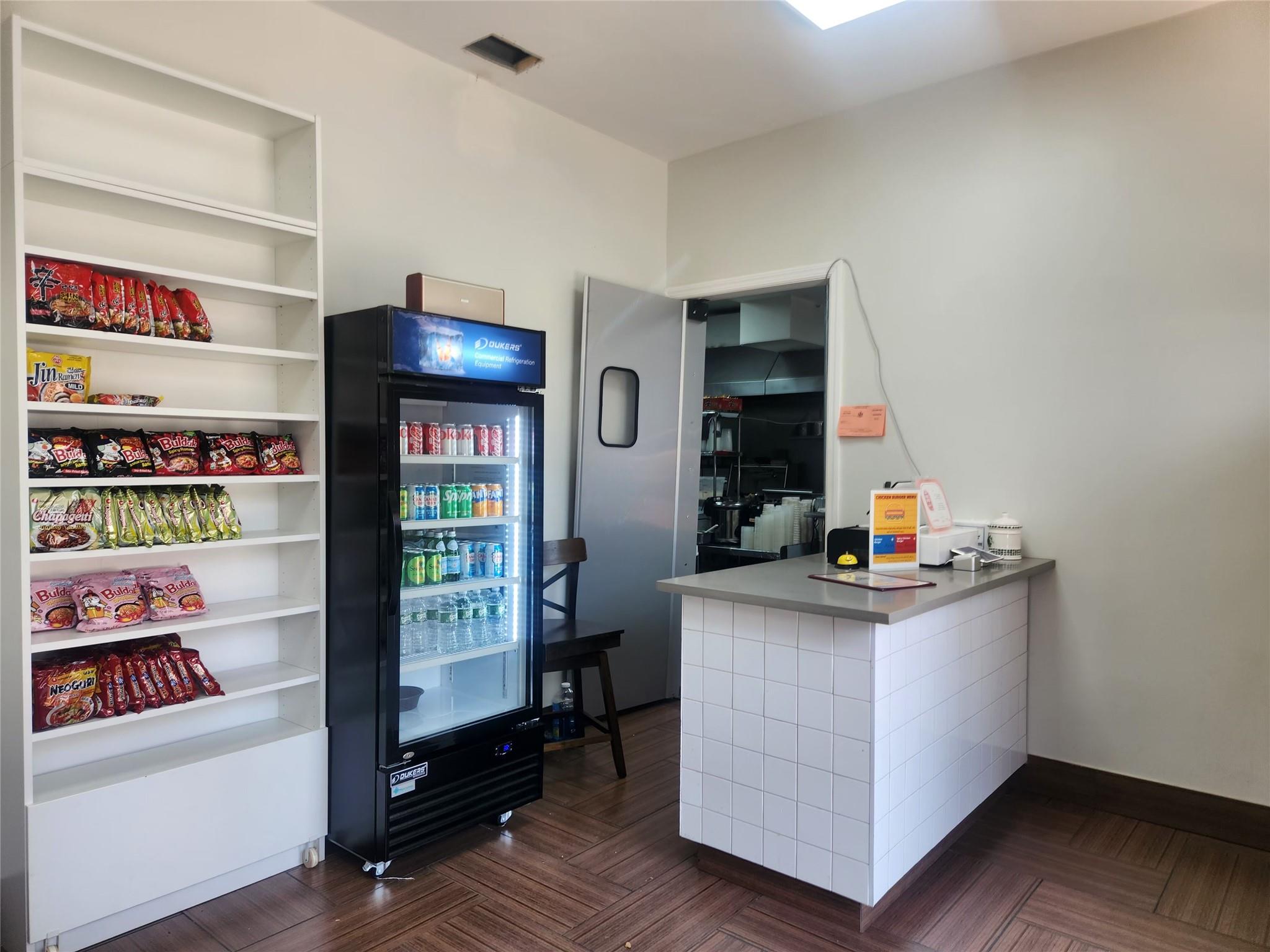 45-13 Broadway, Astoria, NY 11103