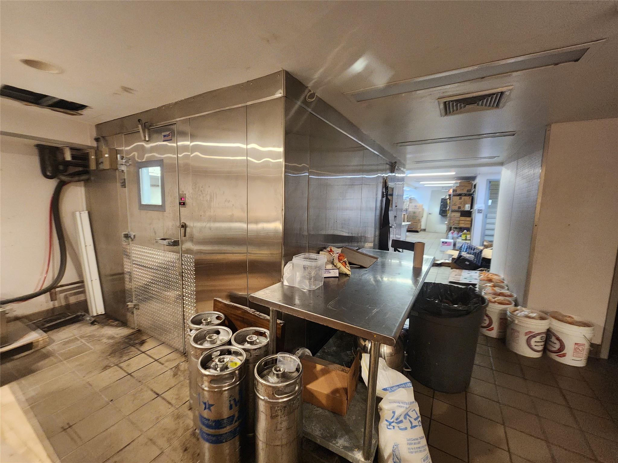 45-13 Broadway, Astoria, NY 11103