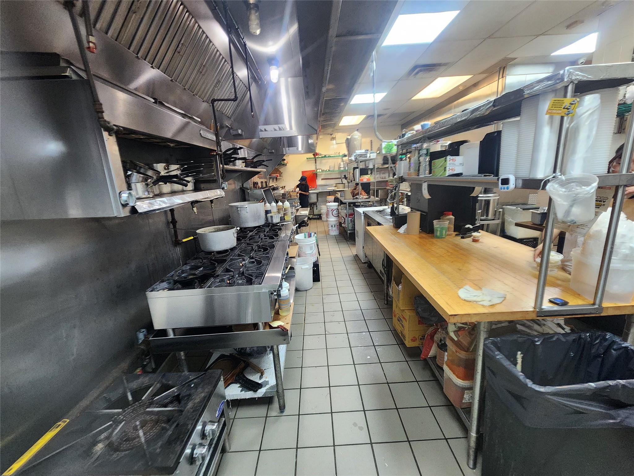 45-13 Broadway, Astoria, NY 11103
