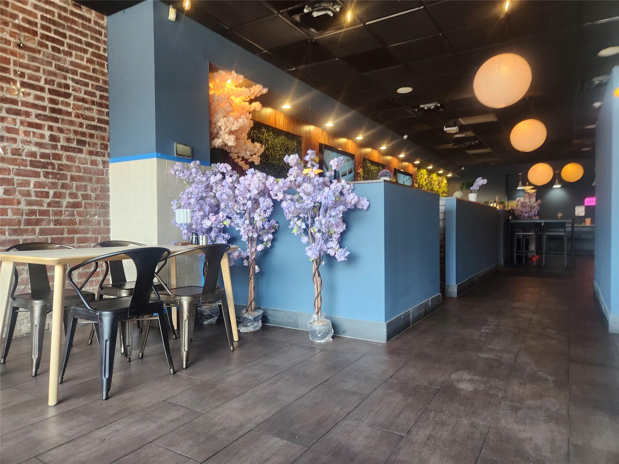 45-13 Broadway, Astoria, NY 11103