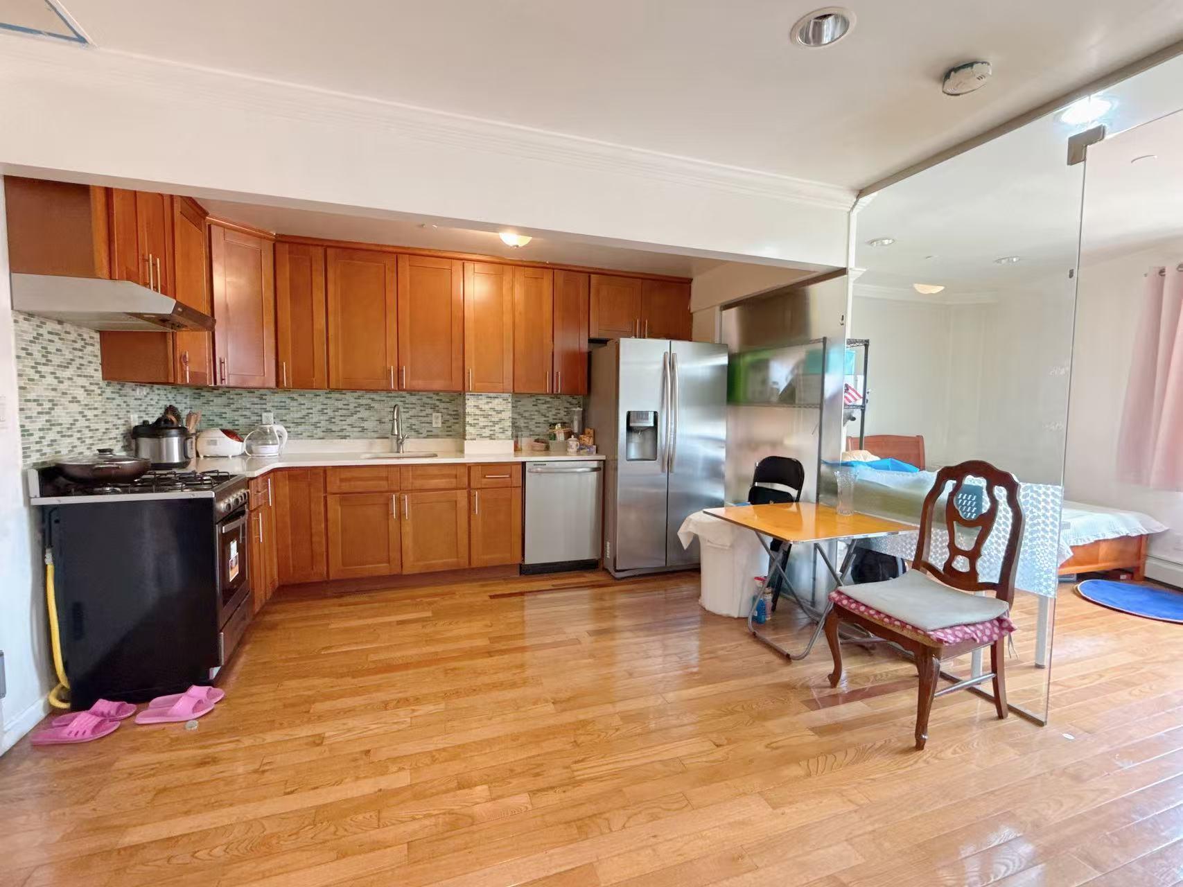 149-06 Northern Boulevard # 304, Flushing, NY 11354