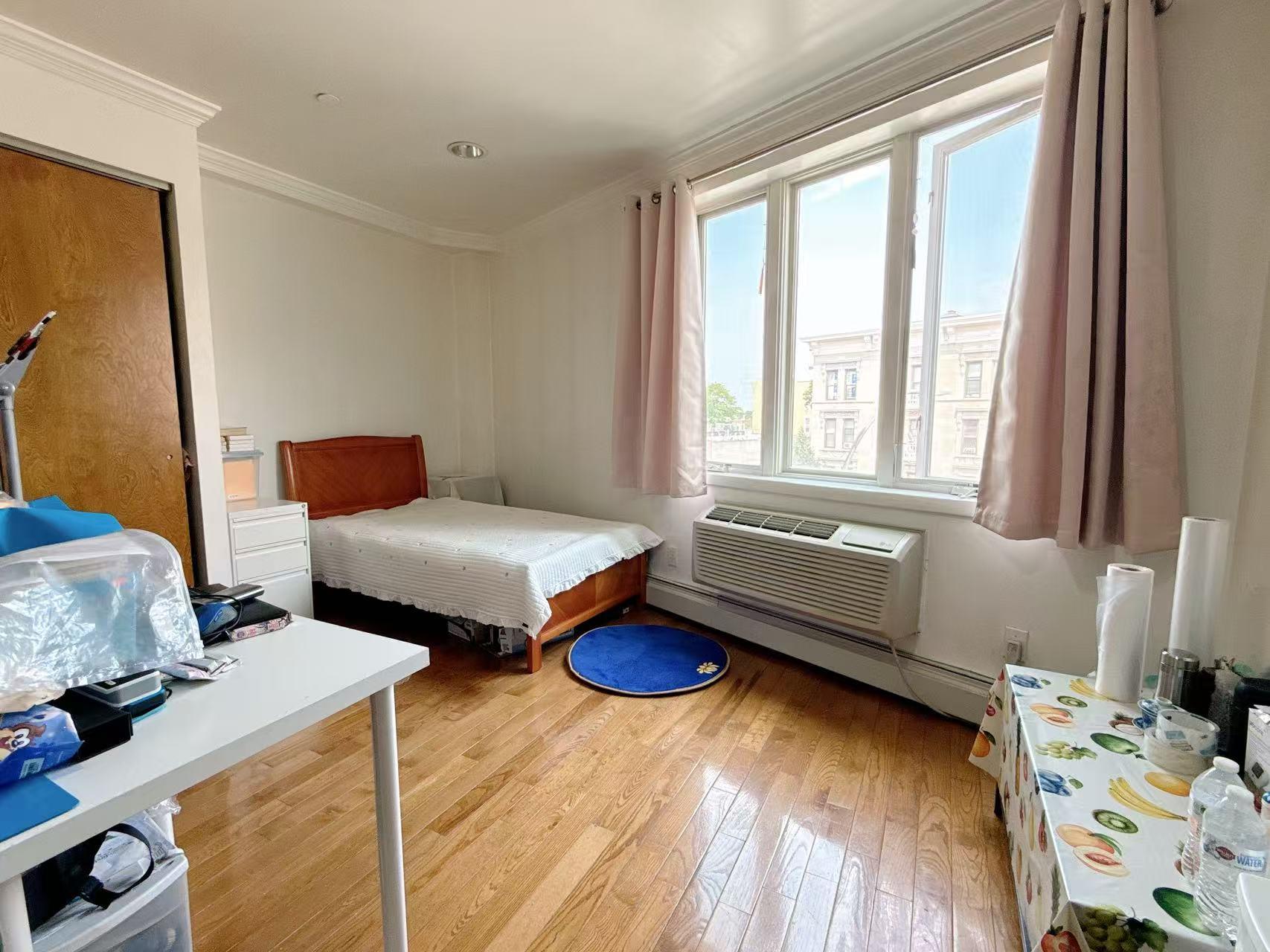 149-06 Northern Boulevard # 304, Flushing, NY 11354