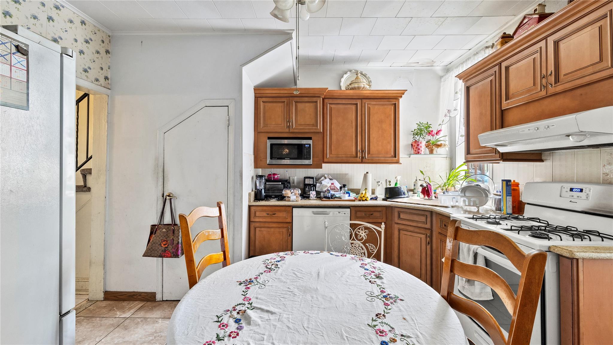 42 Edgewood Avenue, Yonkers, NY 10704