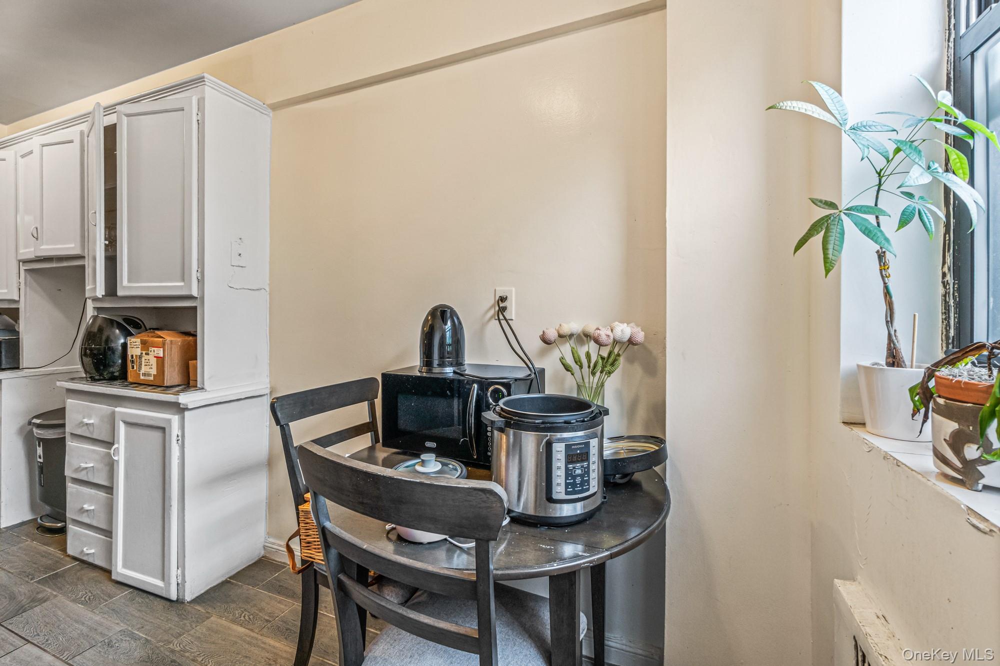 165-20 Highland Ave # 201, Jamaica, NY 11432