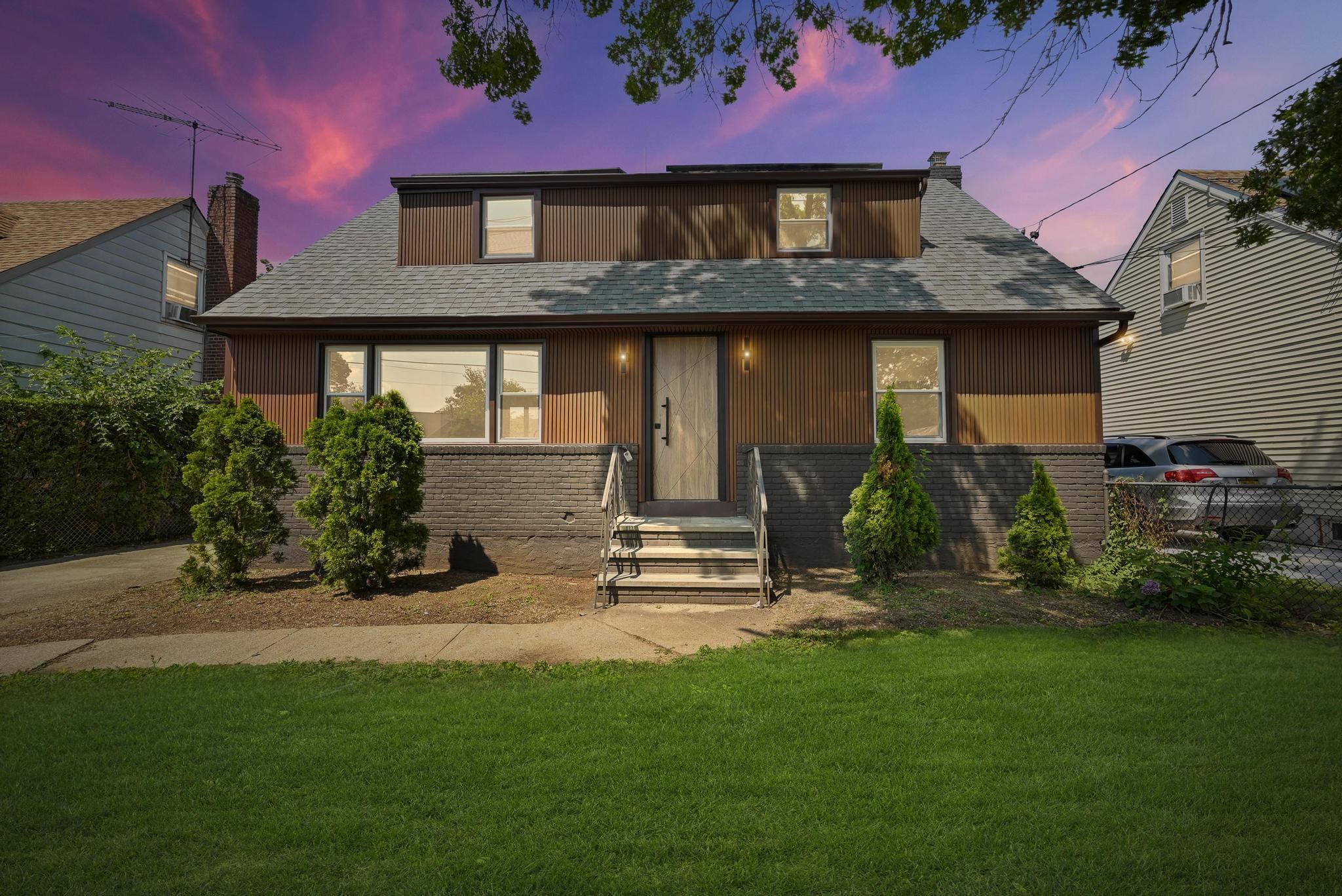 747 New Street, Uniondale, NY 11553