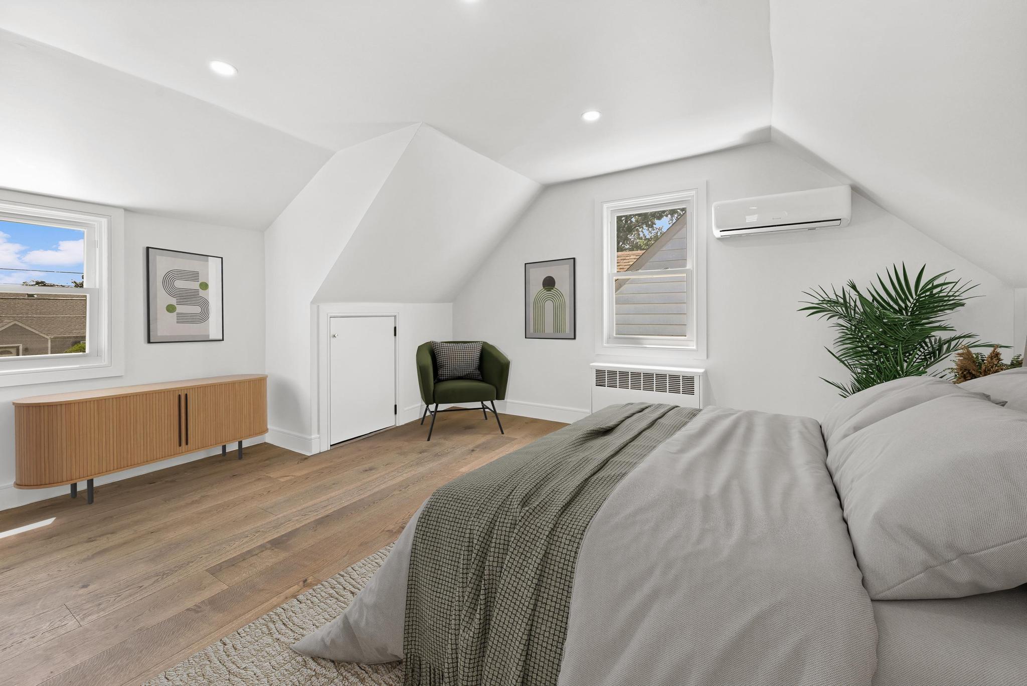 747 New Street, Uniondale, NY 11553