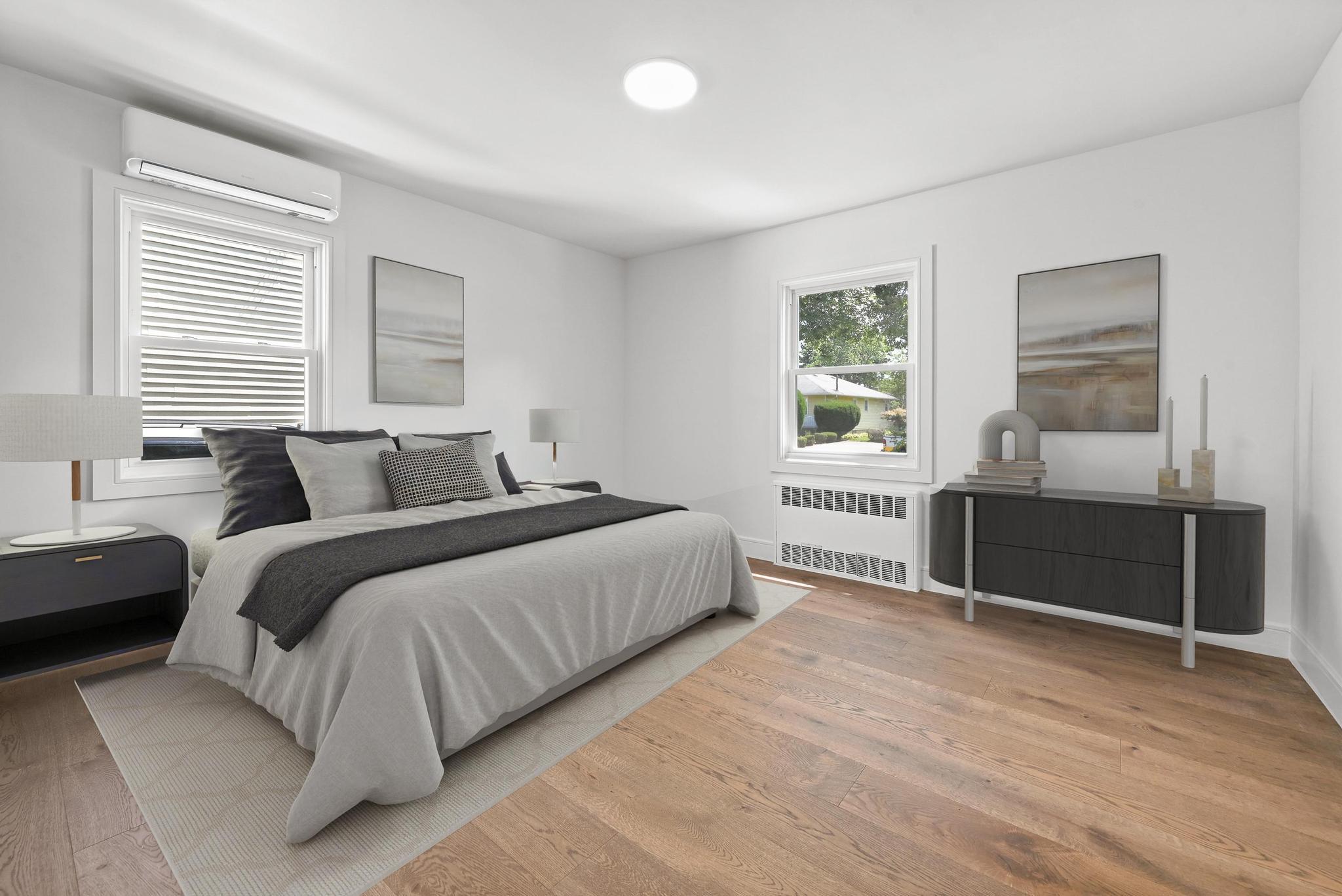 747 New Street, Uniondale, NY 11553