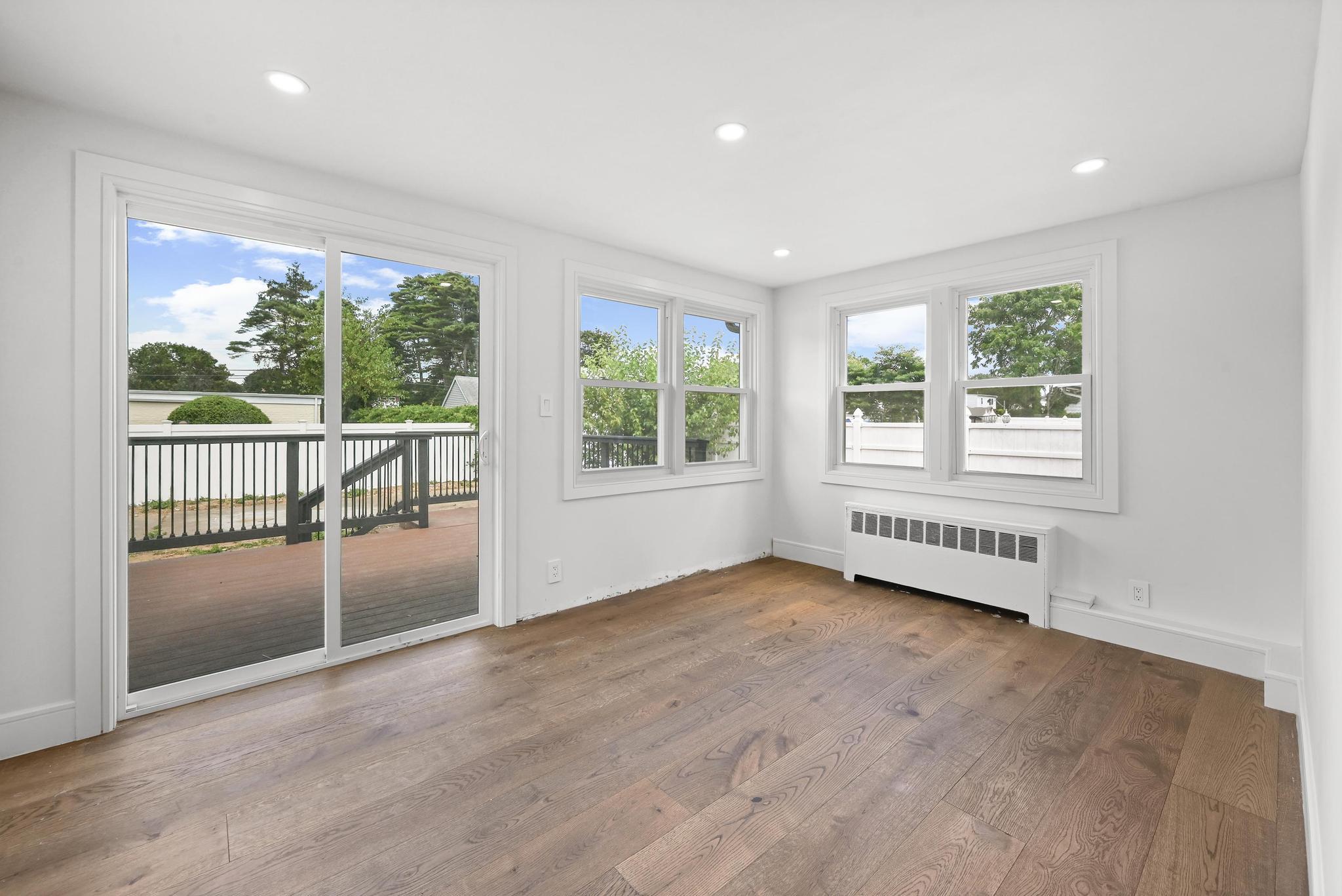 747 New Street, Uniondale, NY 11553