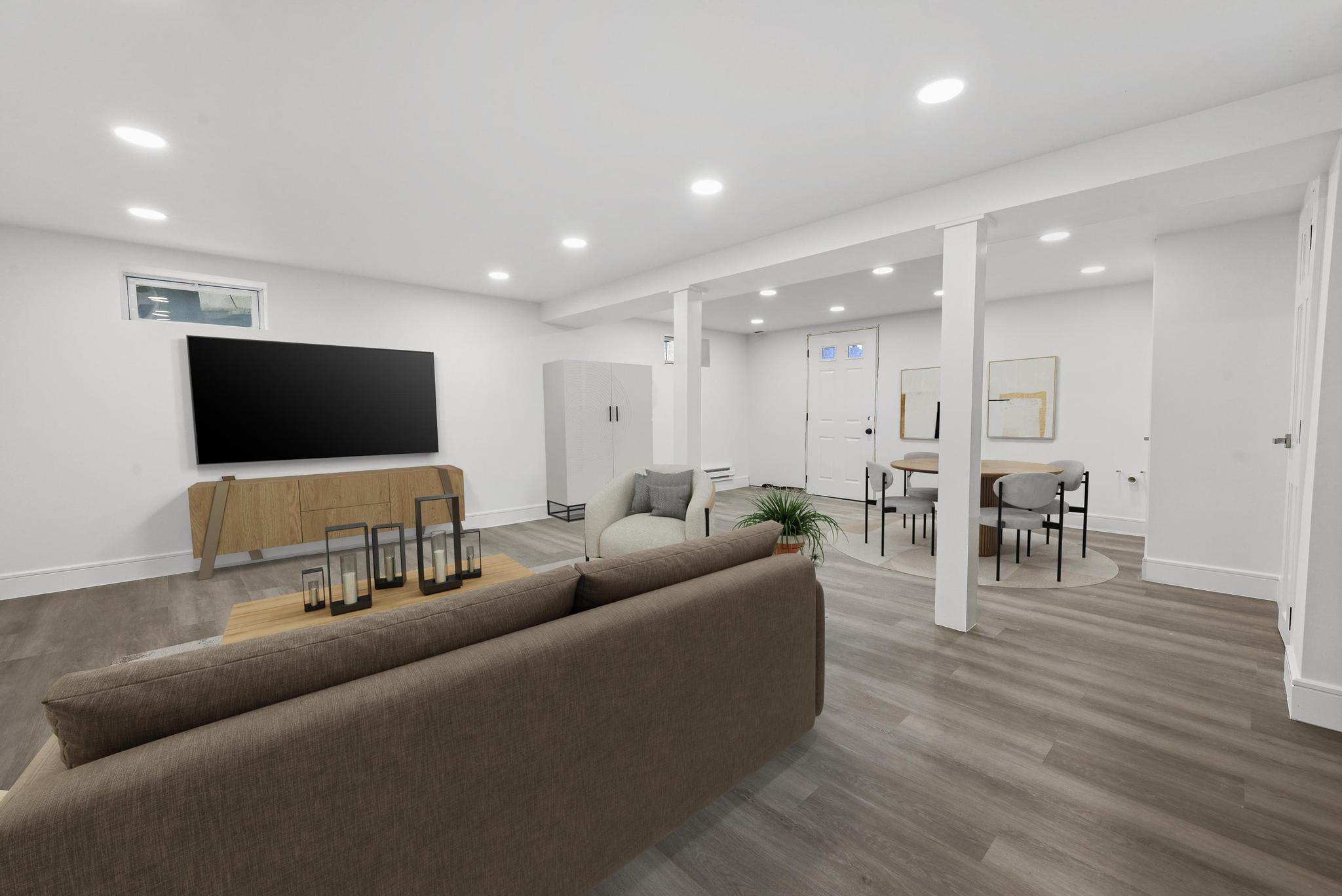 747 New Street, Uniondale, NY 11553