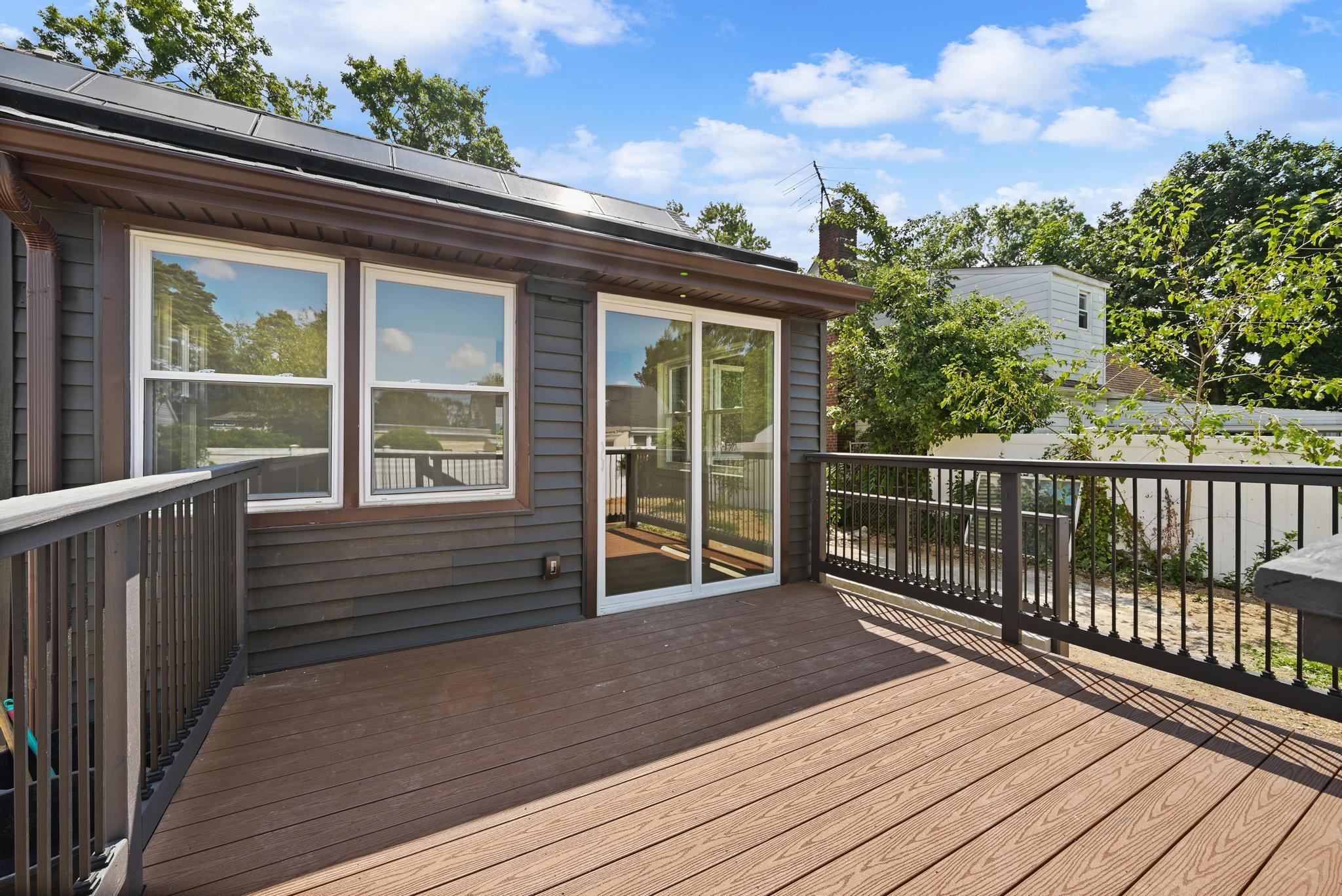 747 New Street, Uniondale, NY 11553