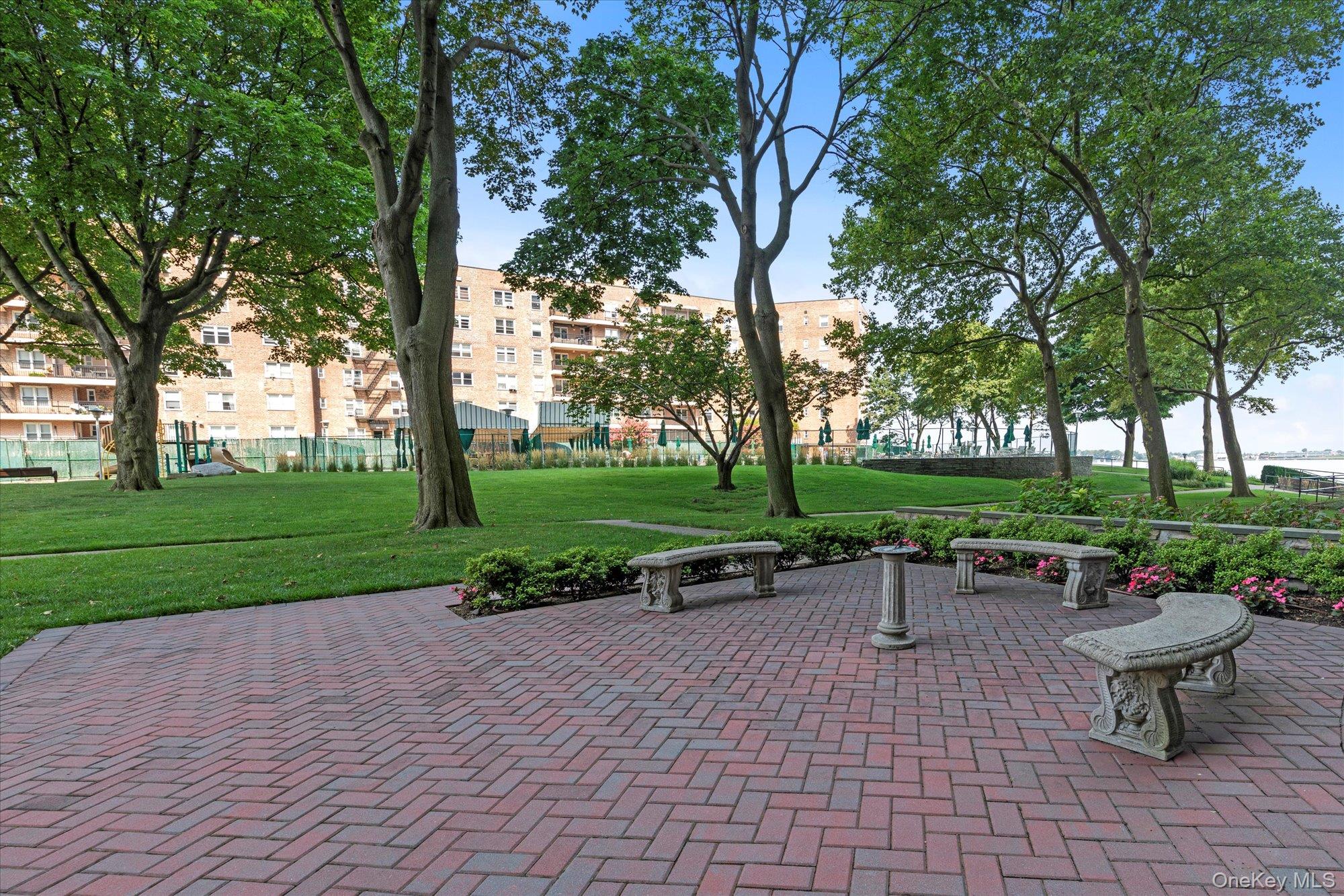 166-25 Powells Cove Boulevard # 11L, Beechhurst, NY 11357