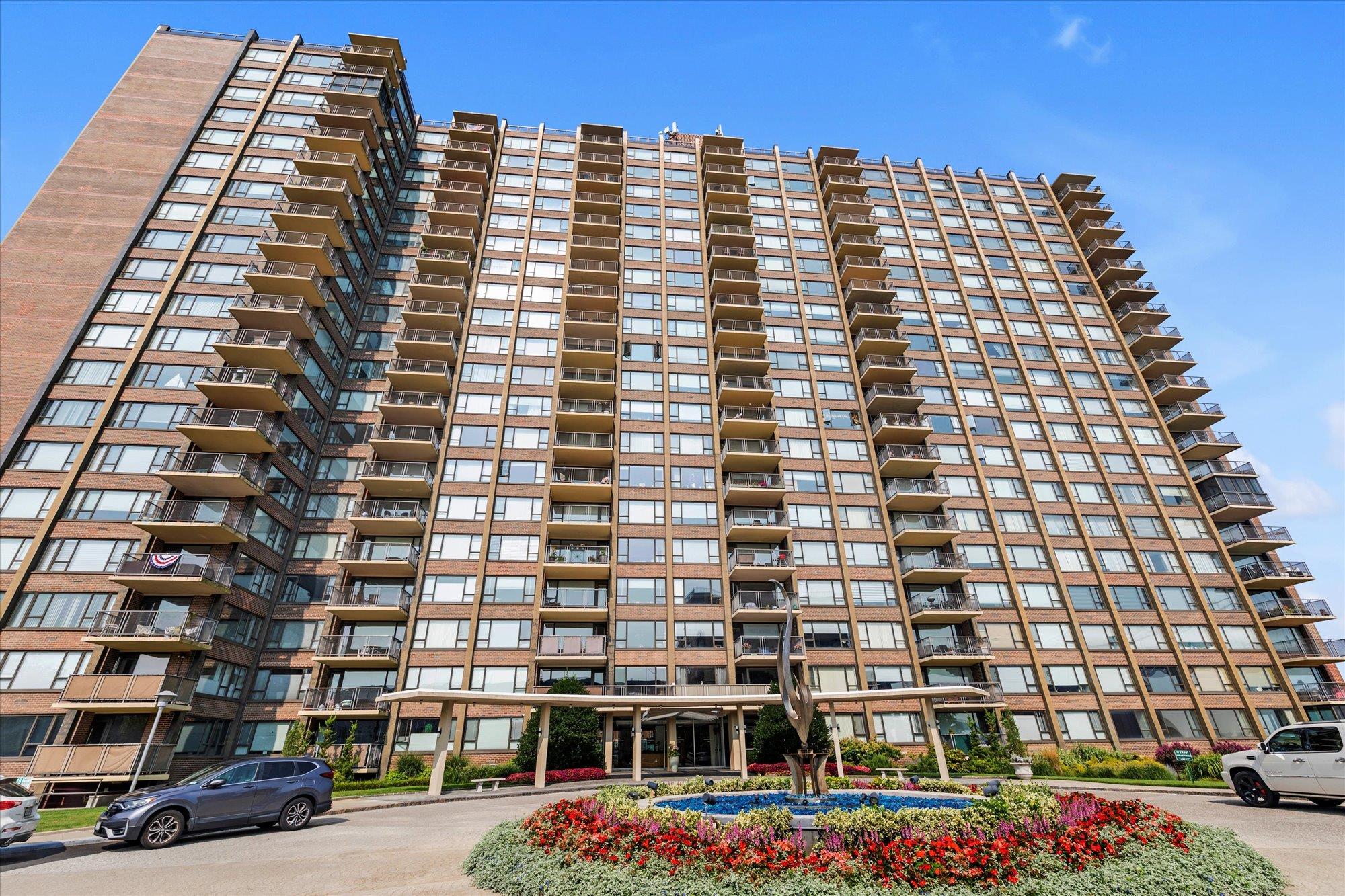 166-25 Powells Cove Boulevard # 11L, Beechhurst, NY 11357