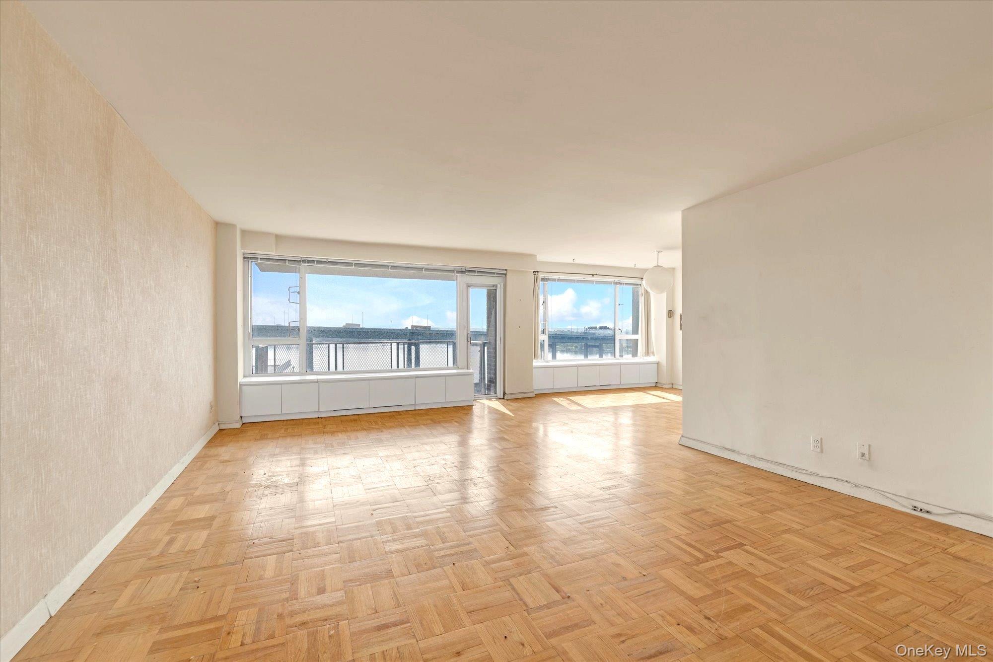 166-25 Powells Cove Boulevard # 11L, Beechhurst, NY 11357