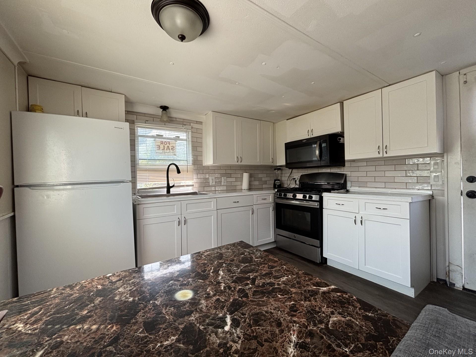 150 Main Street # 57, Islip, NY 11751