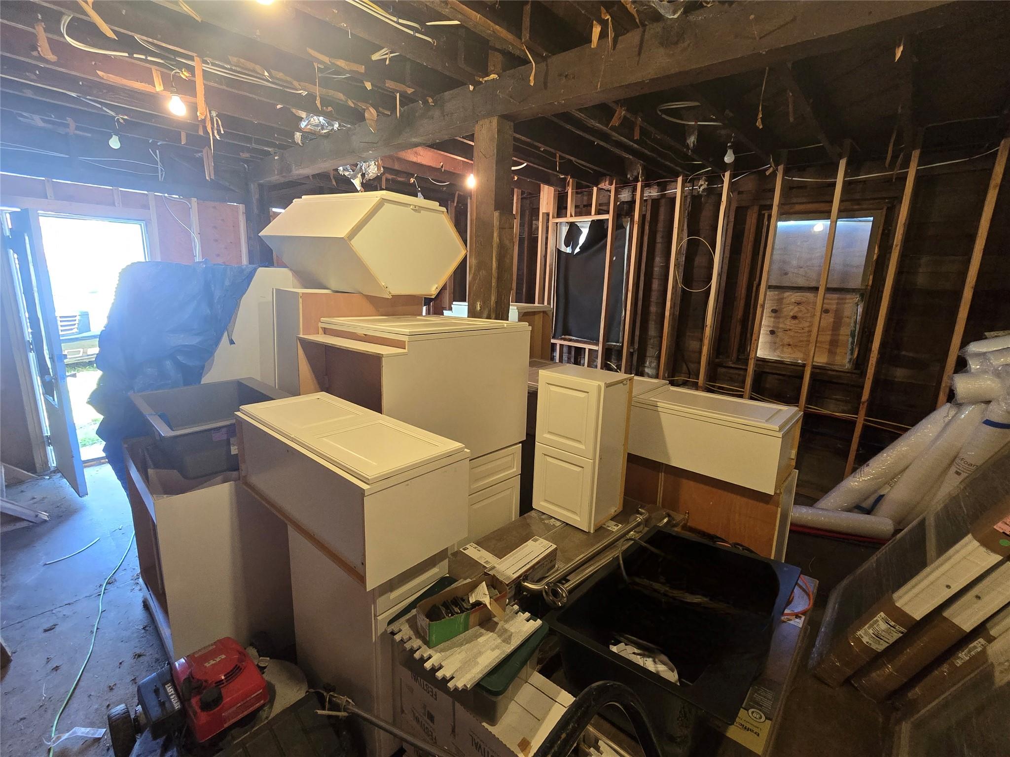 31 Union Ave, Patchogue, NY 11772