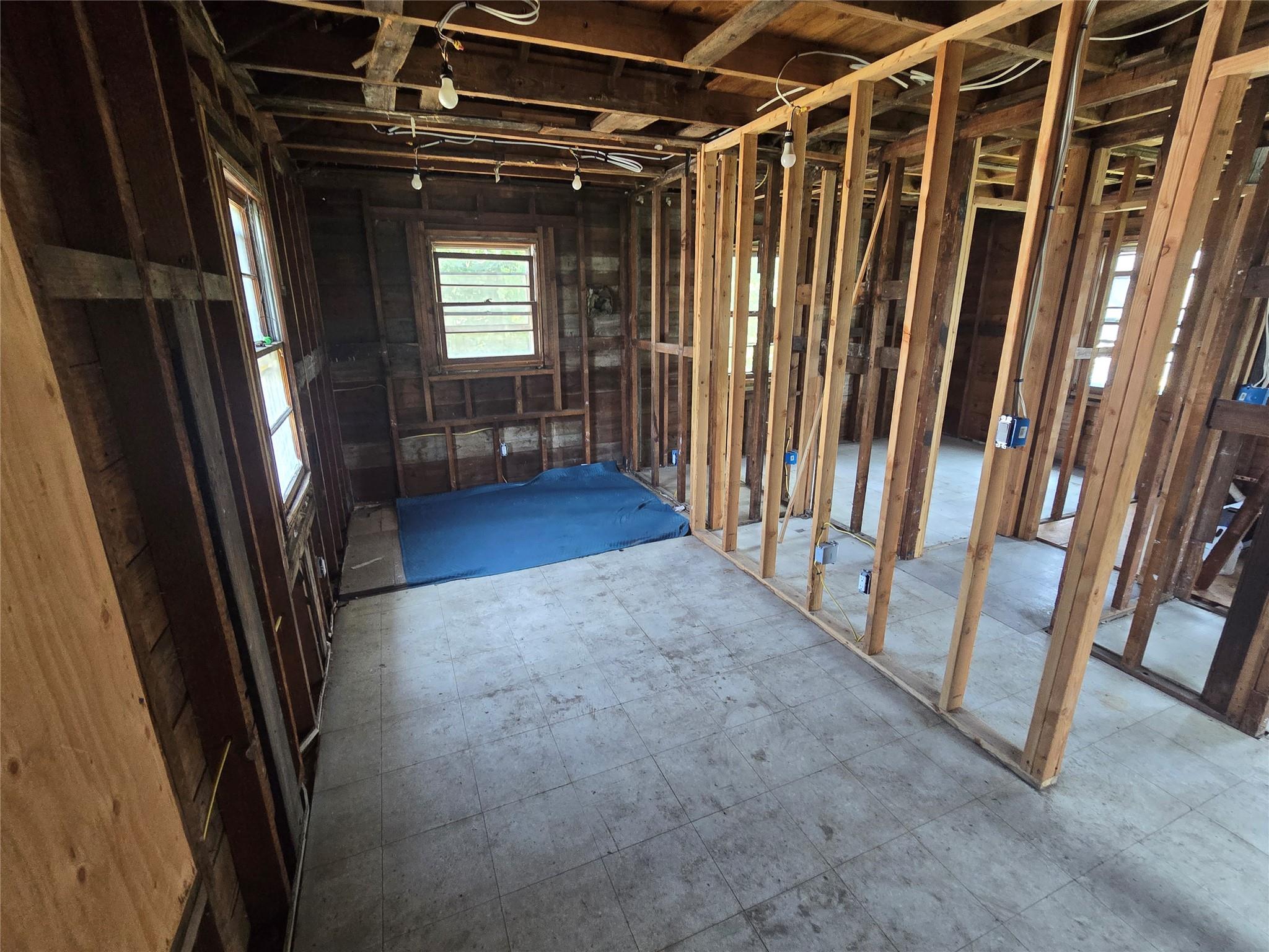 31 Union Ave, Patchogue, NY 11772