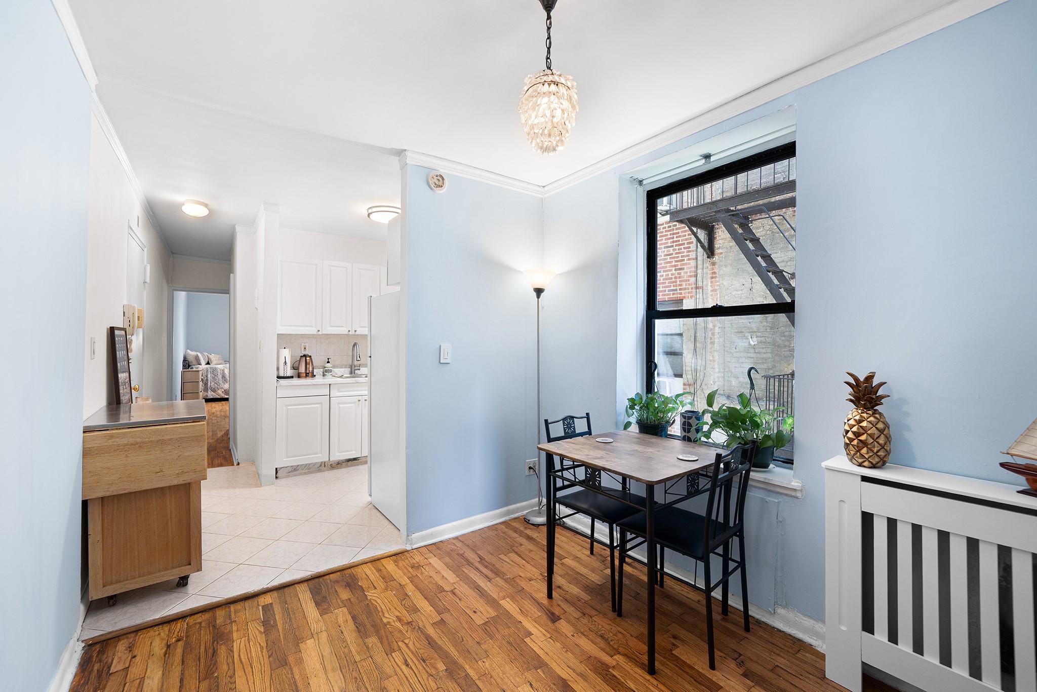 4 W 101st Street # 1, New York (Manhattan), NY 10025