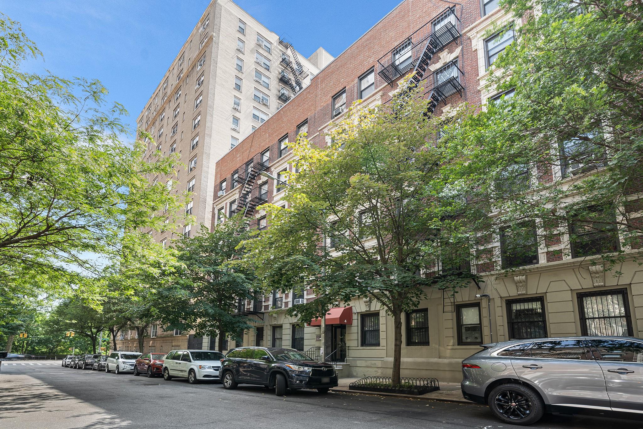 4 W 101st Street # 1, New York (Manhattan), NY 10025