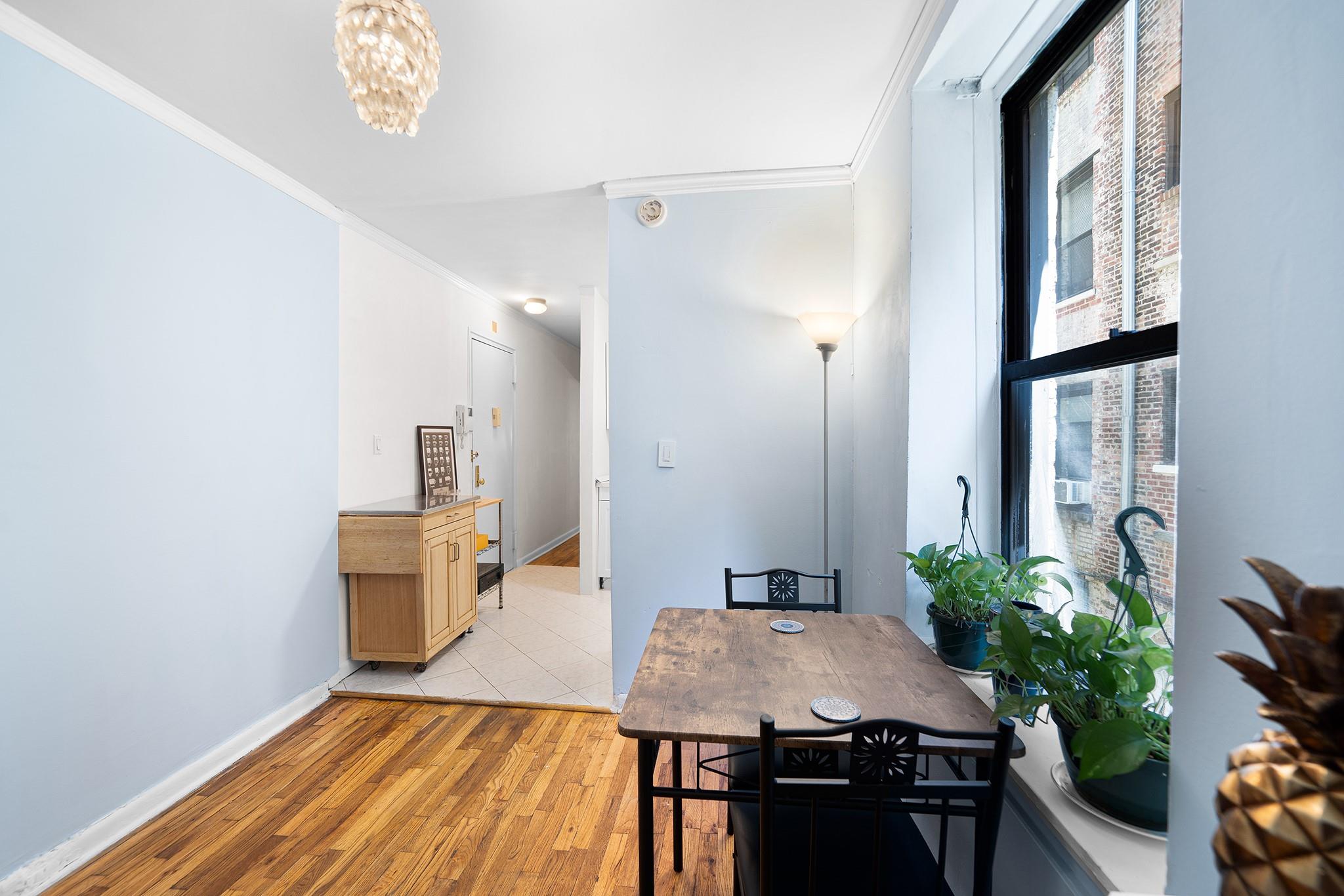 4 W 101st Street # 1, New York (Manhattan), NY 10025