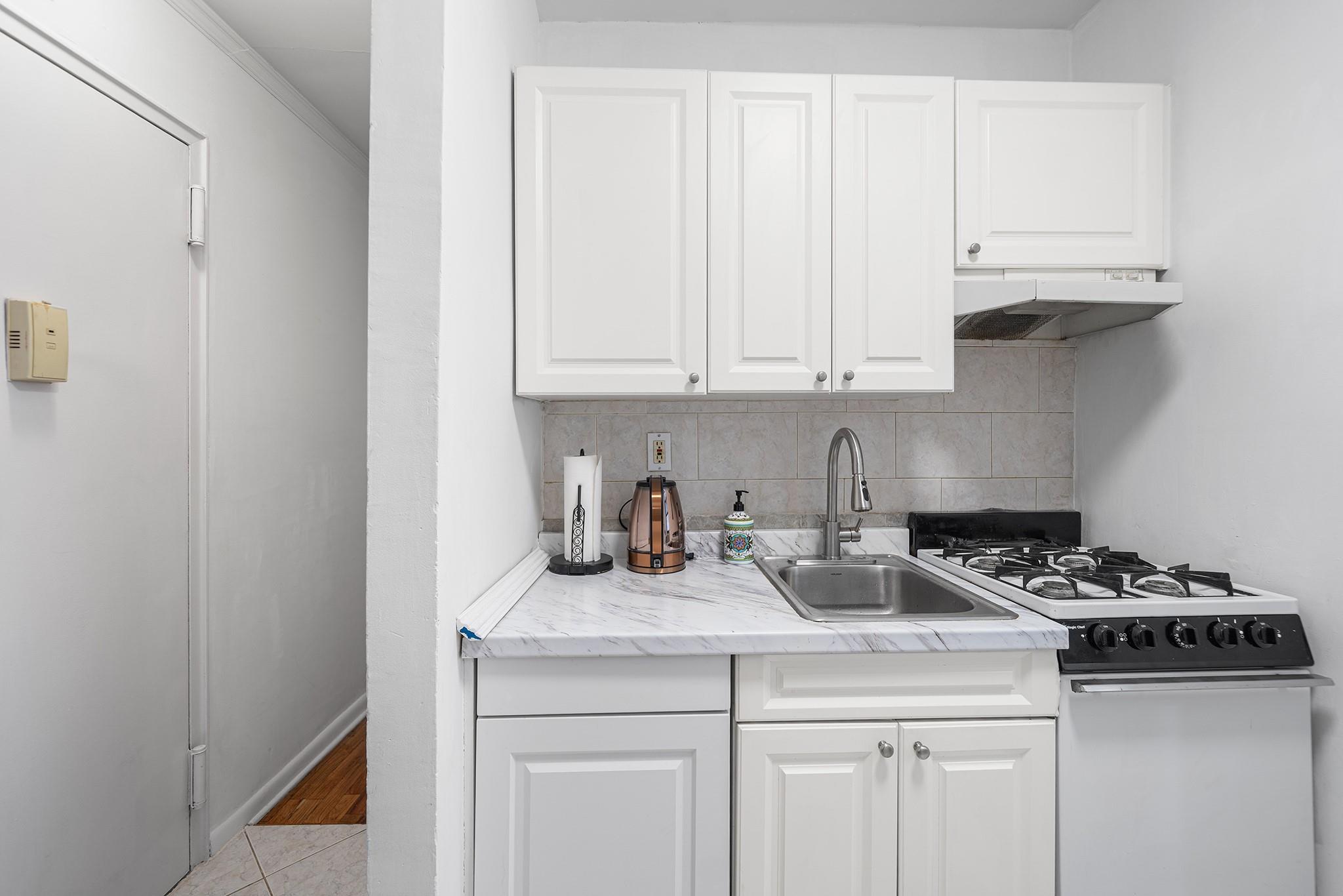 4 W 101st Street # 1, New York (Manhattan), NY 10025