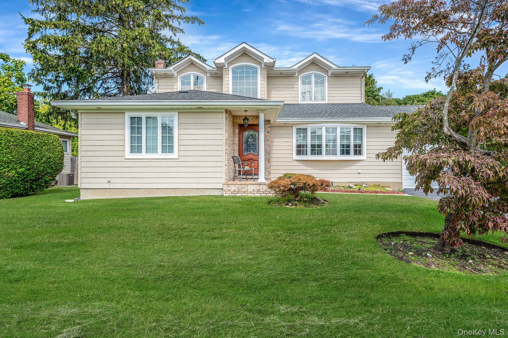 122 Southern Parkway, Plainview, NY 11803