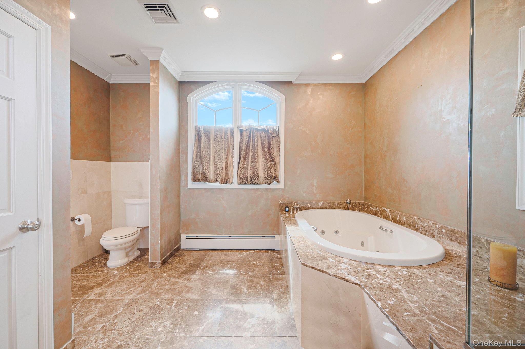 122 Southern Parkway, Plainview, NY 11803