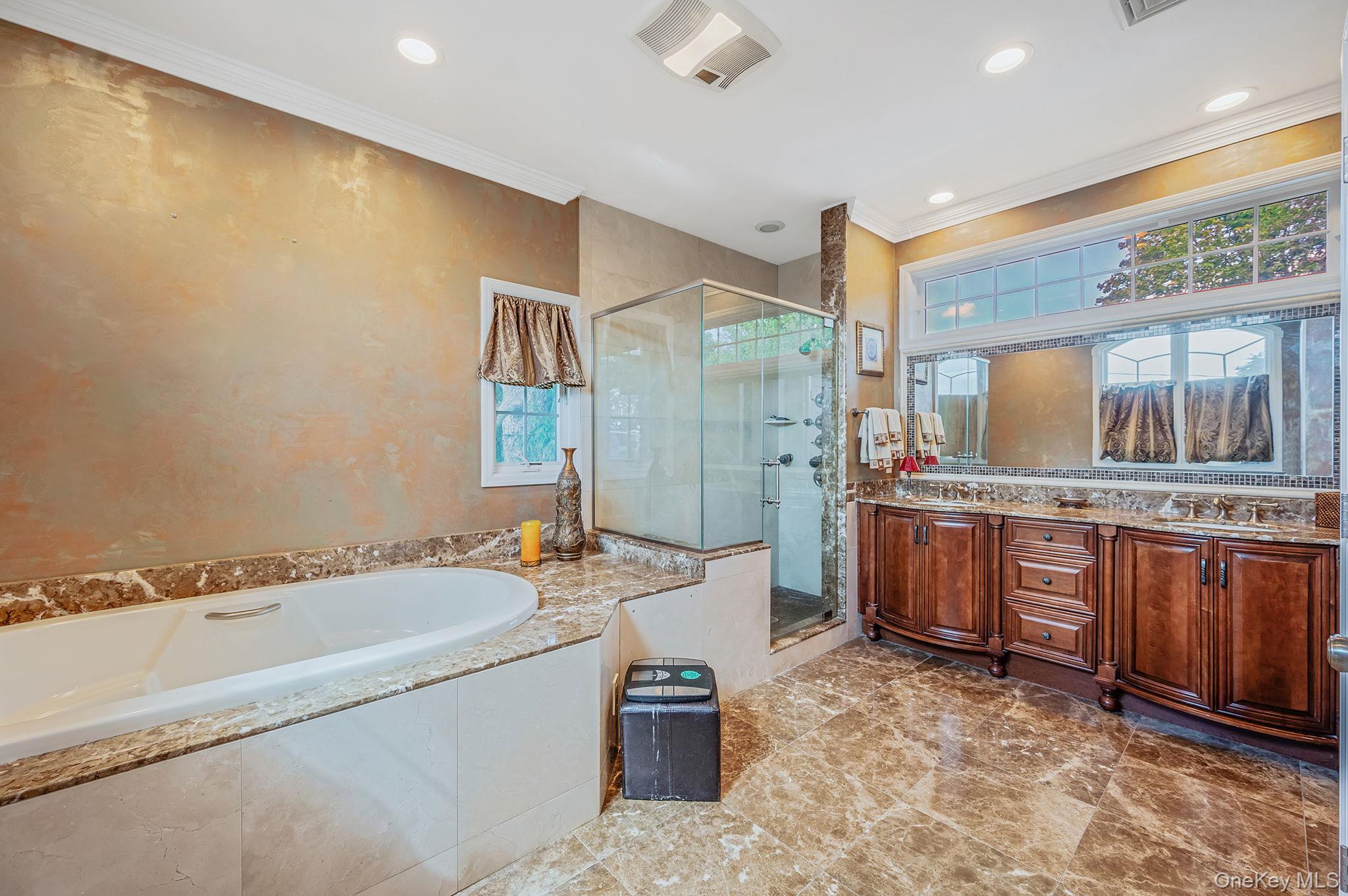 122 Southern Parkway, Plainview, NY 11803