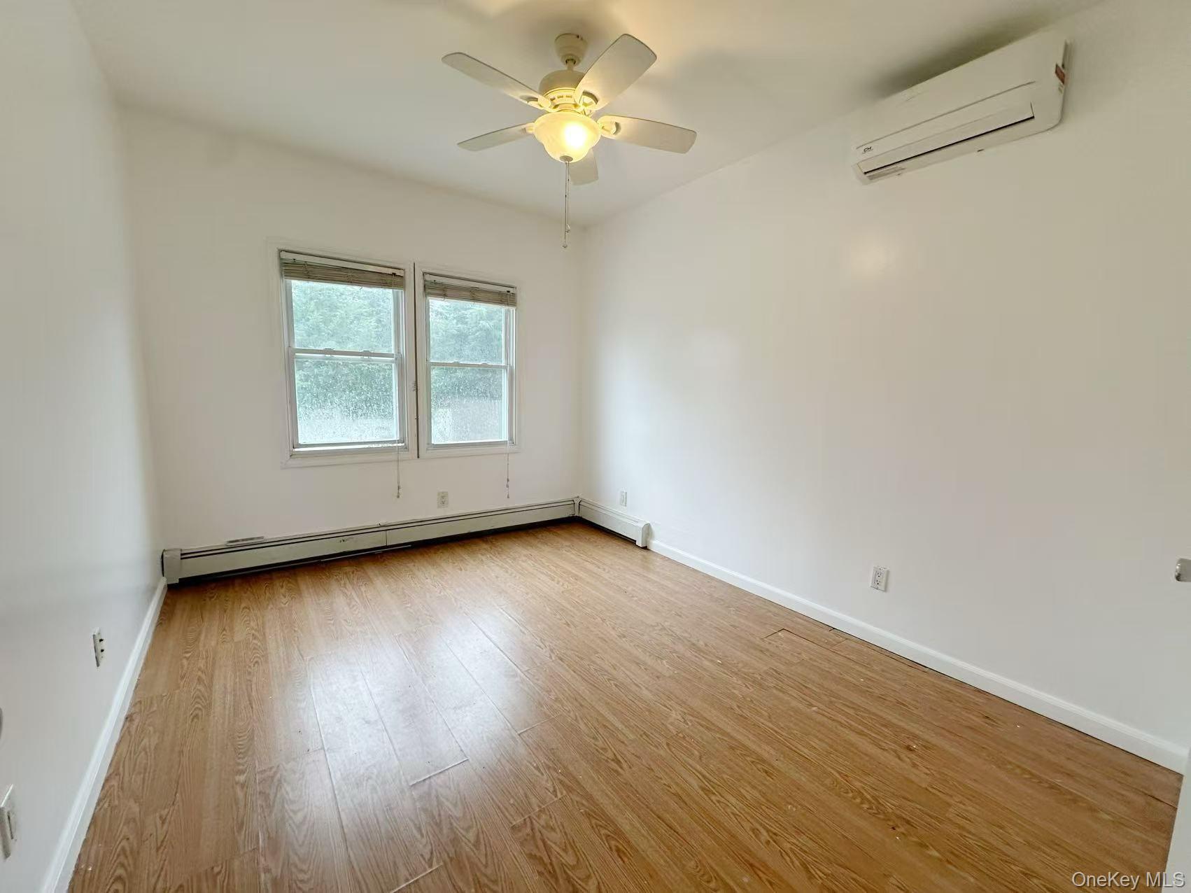 203 29th Street, Lindenhurst, NY 11757