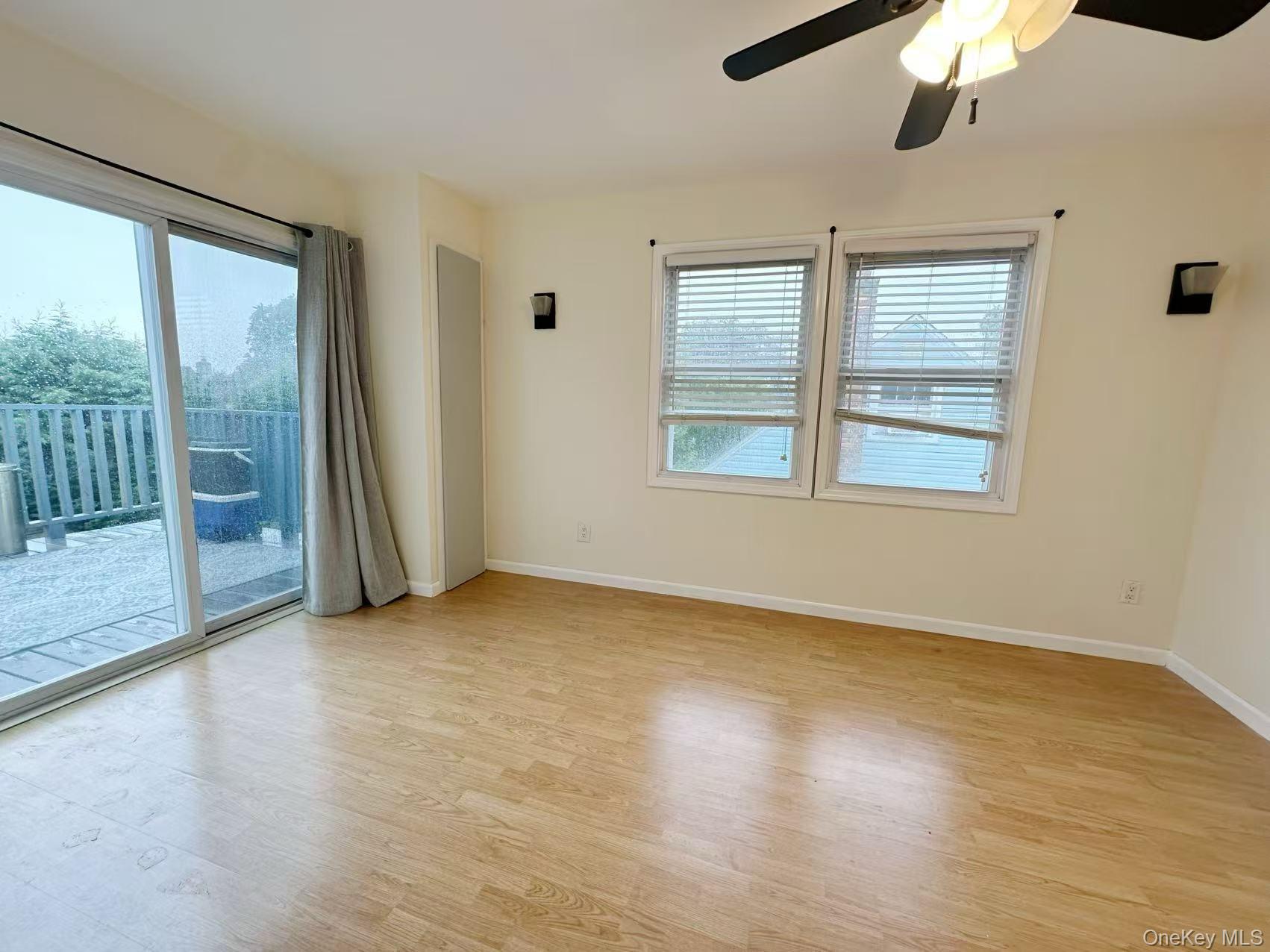 203 29th Street, Lindenhurst, NY 11757