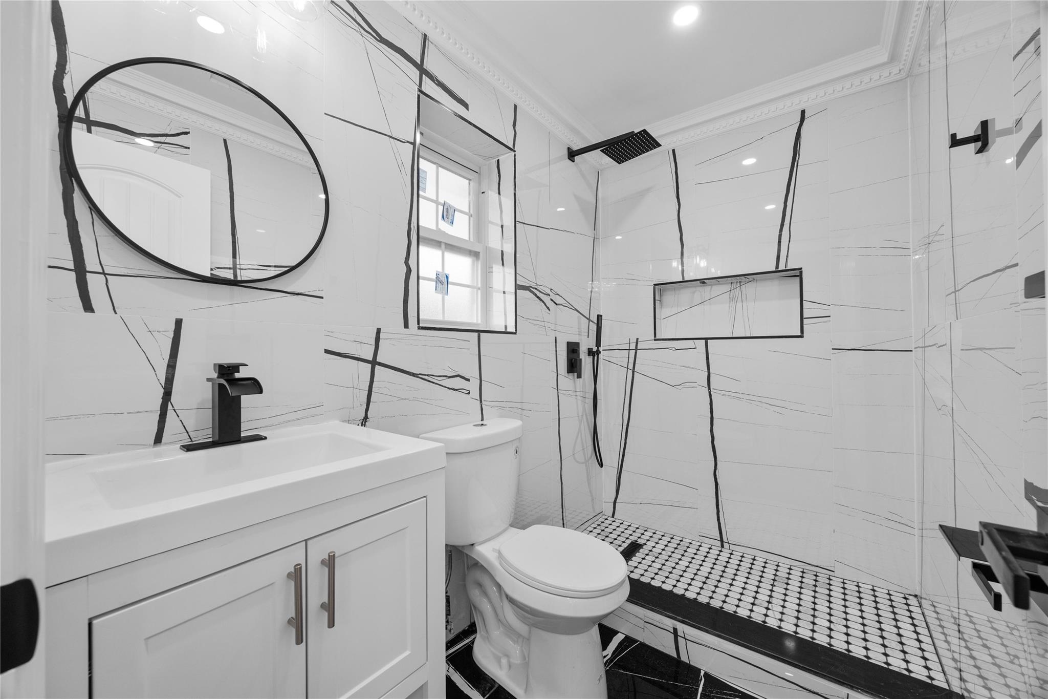 22111 136th Avenue, Springfield Gardens, NY 11413