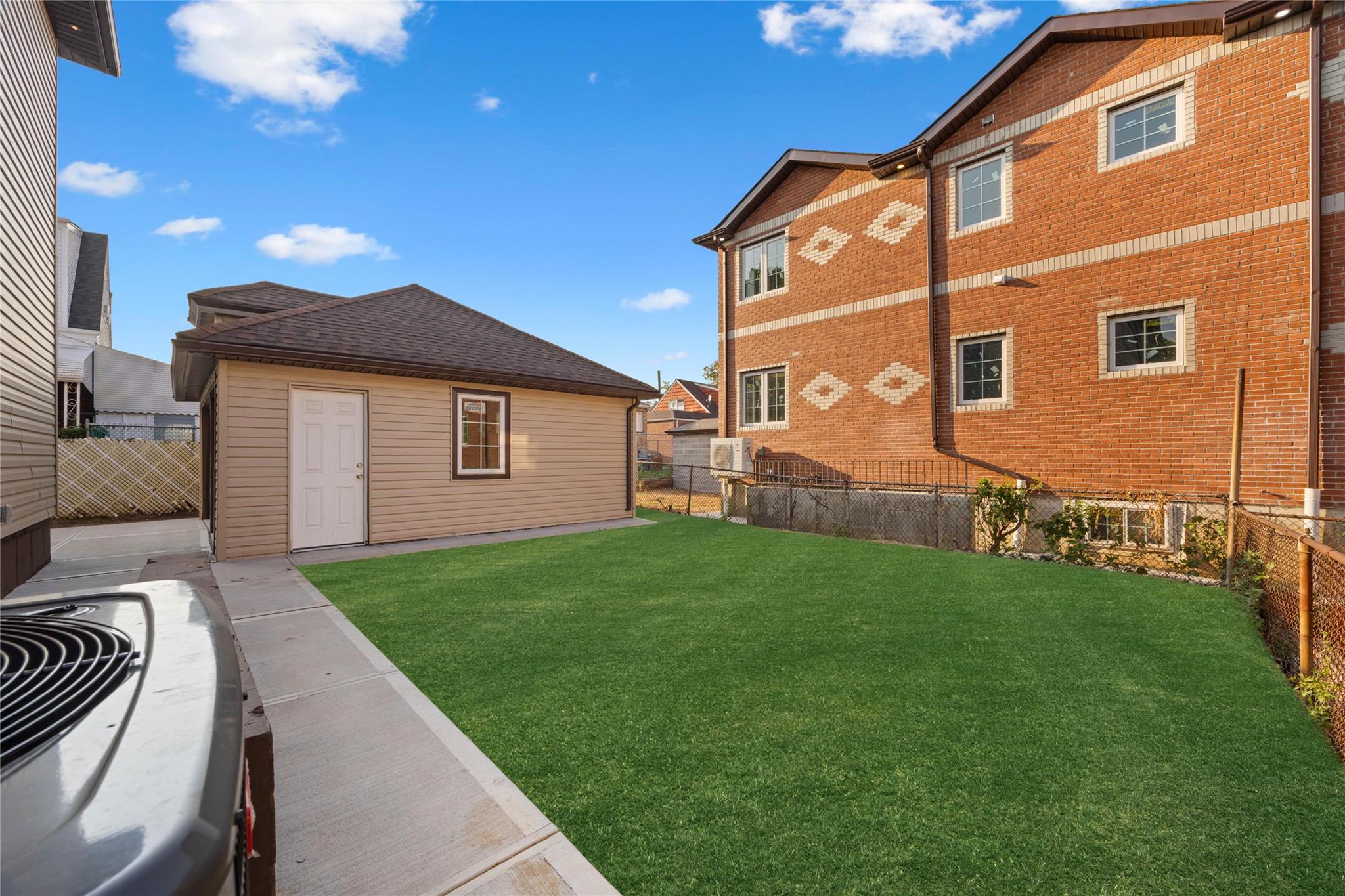 22111 136th Avenue, Springfield Gardens, NY 11413