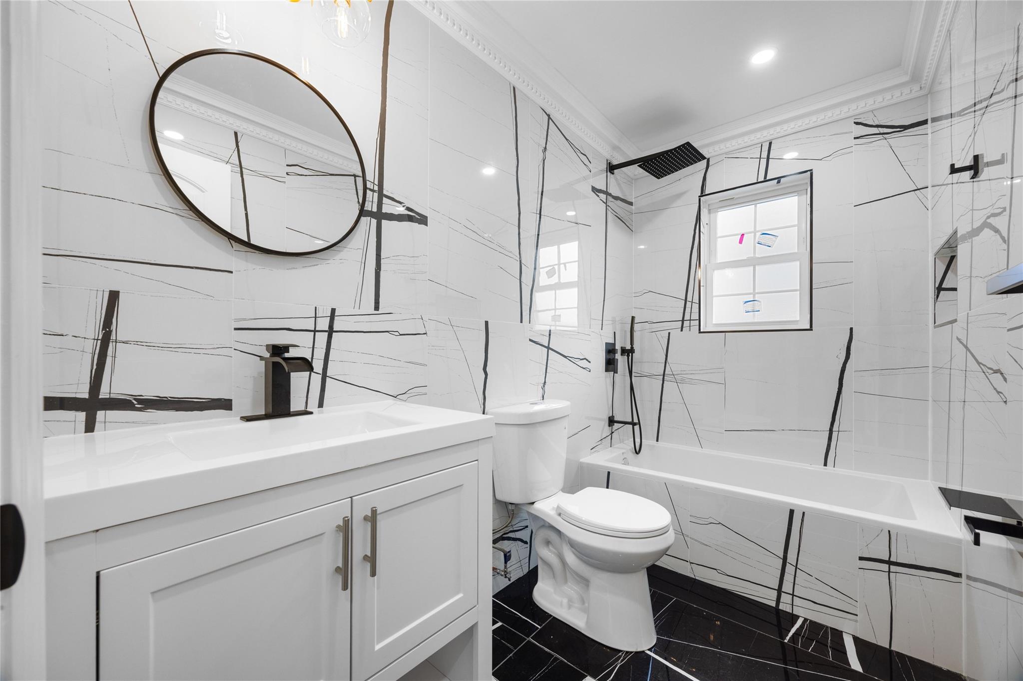 22111 136th Avenue, Springfield Gardens, NY 11413