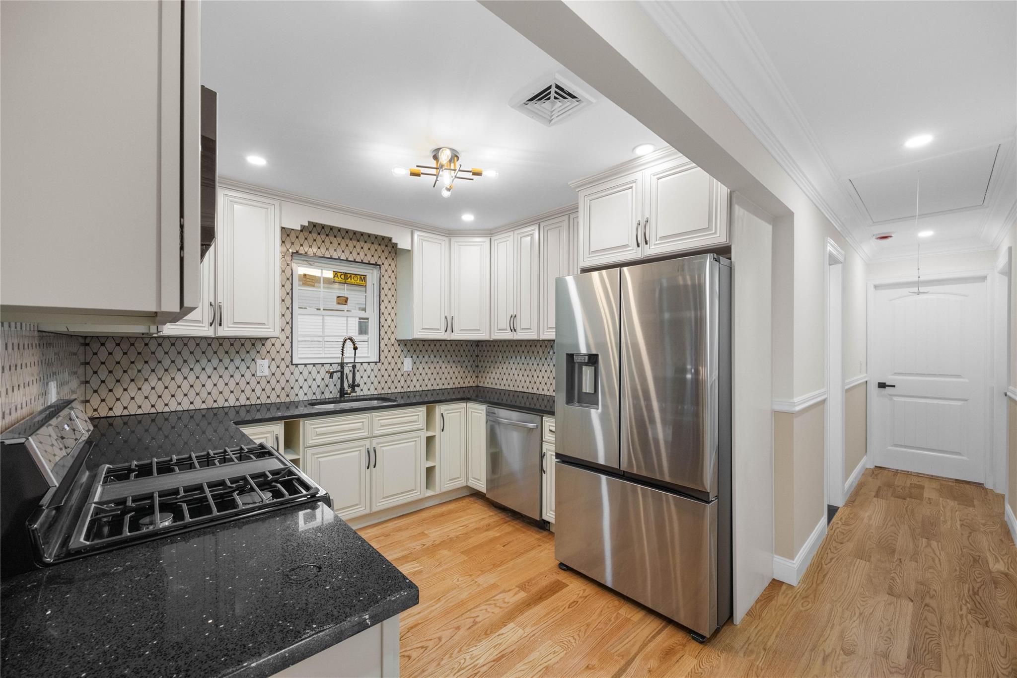 22111 136th Avenue, Springfield Gardens, NY 11413