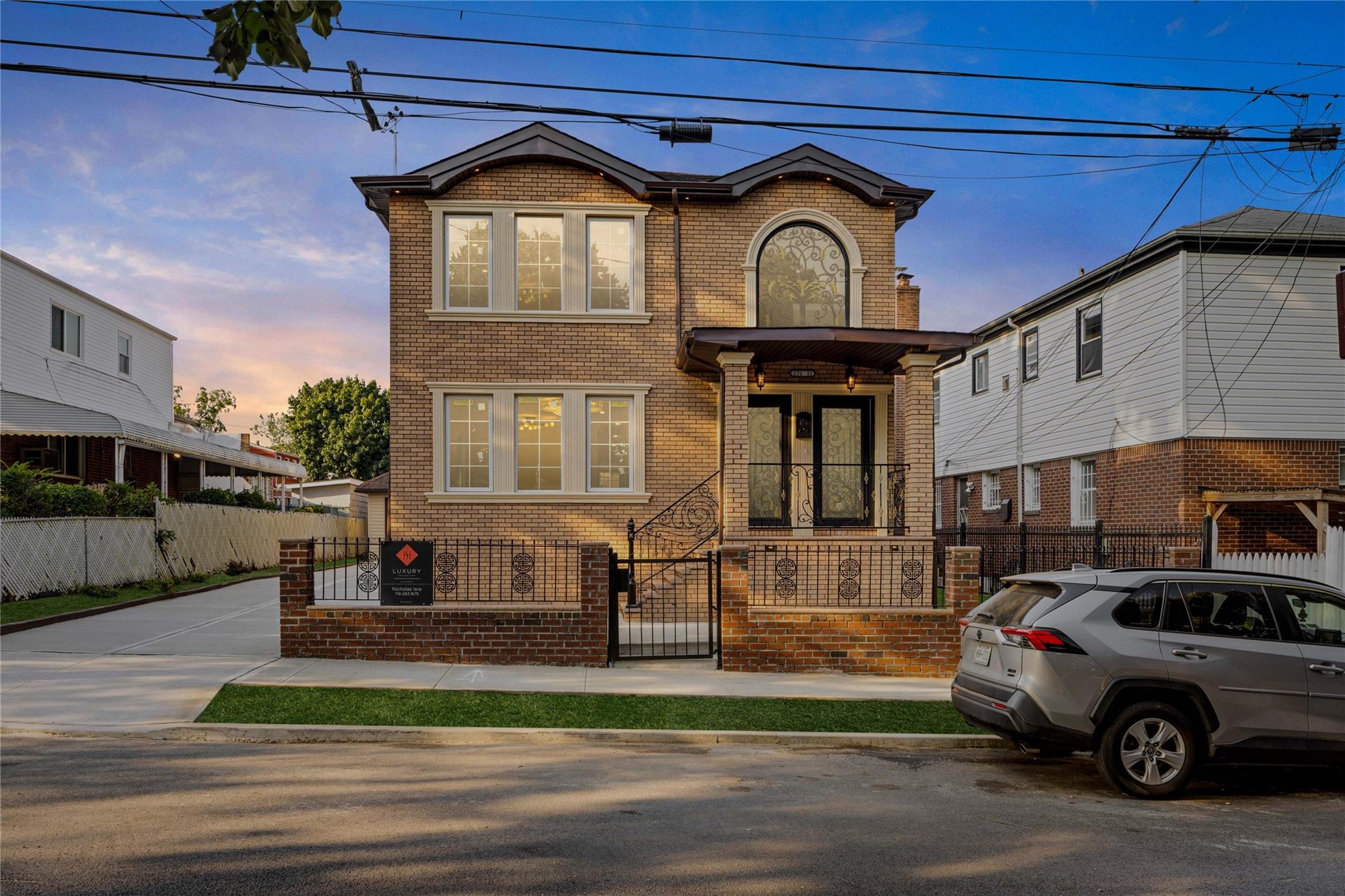 22111 136th Avenue, Springfield Gardens, NY 11413