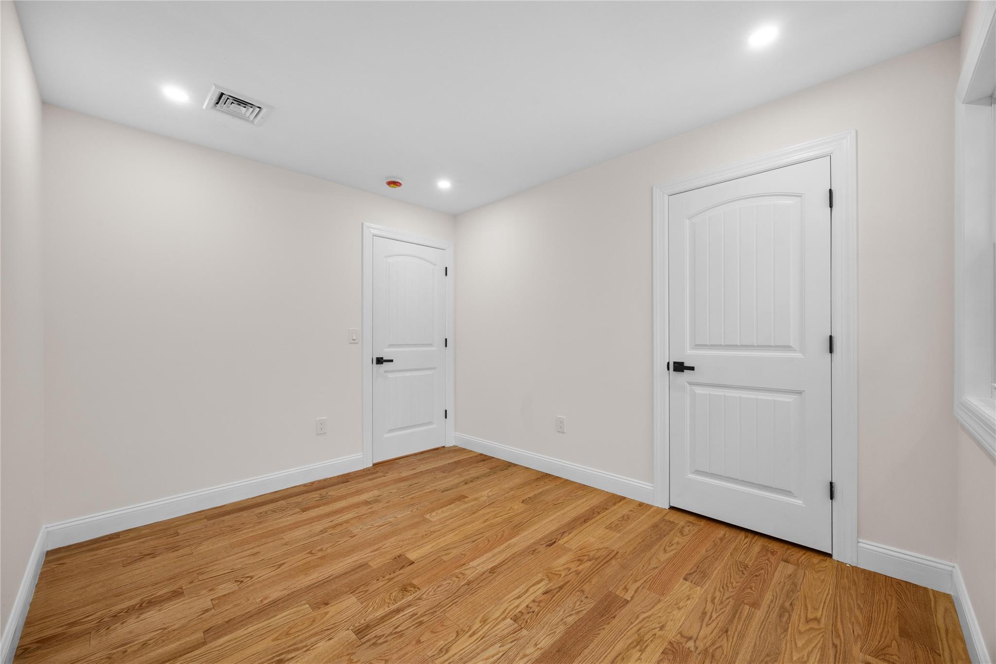 22111 136th Avenue, Springfield Gardens, NY 11413