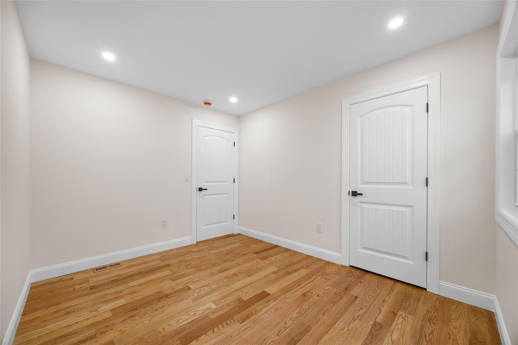 22111 136th Avenue, Springfield Gardens, NY 11413