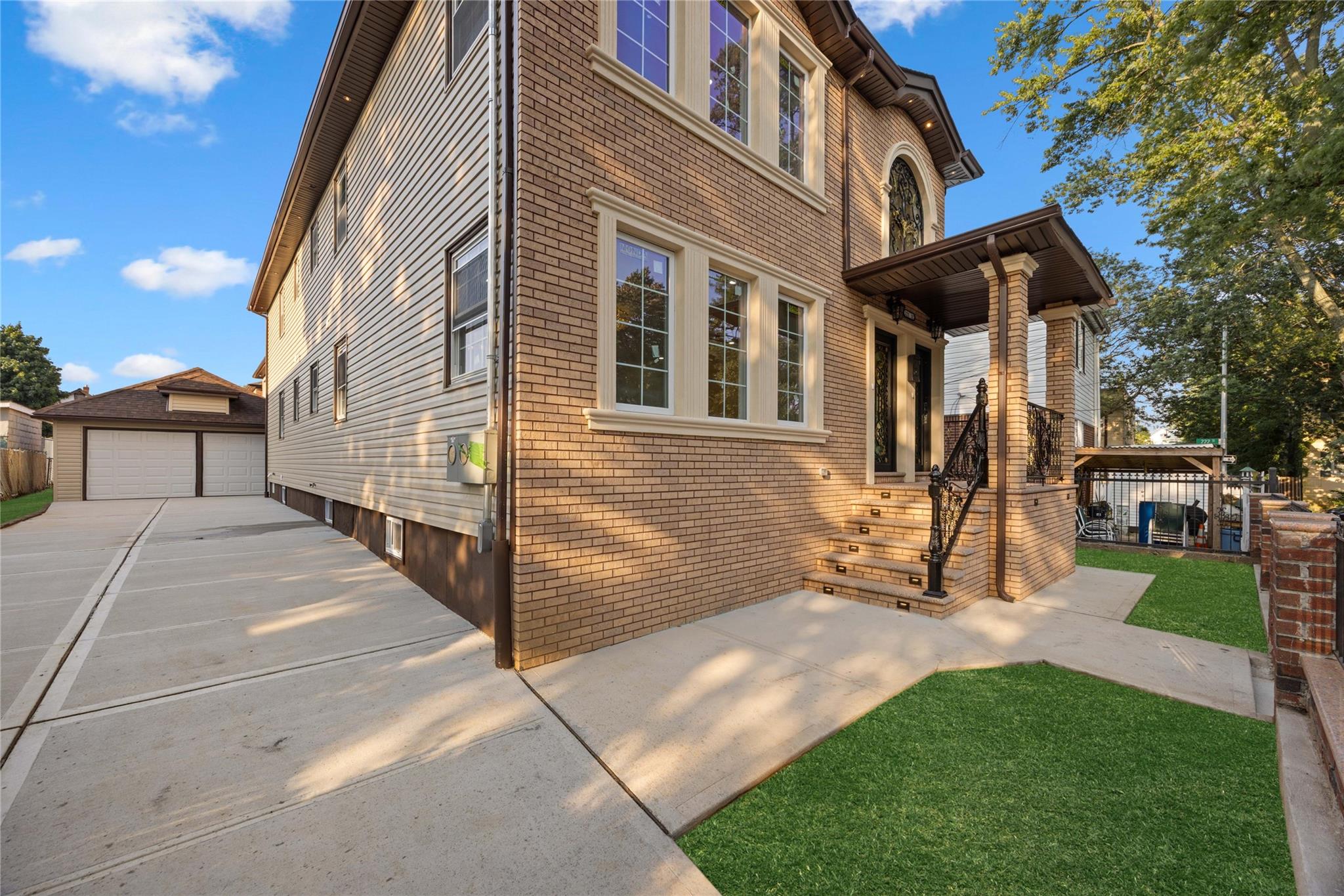 22111 136th Avenue, Springfield Gardens, NY 11413