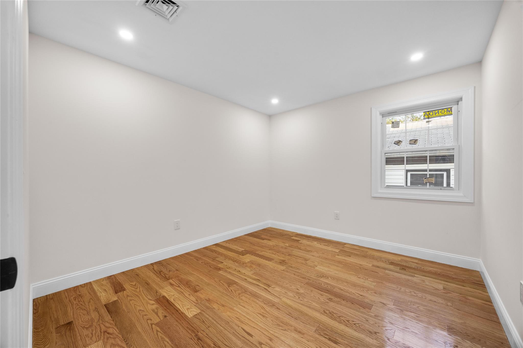 22111 136th Avenue, Springfield Gardens, NY 11413