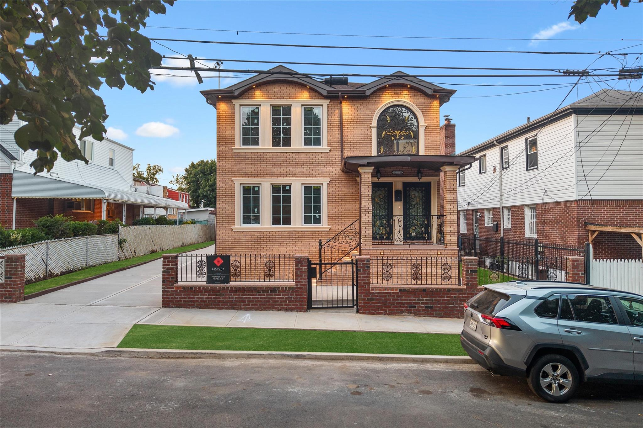 22111 136th Avenue, Springfield Gardens, NY 11413