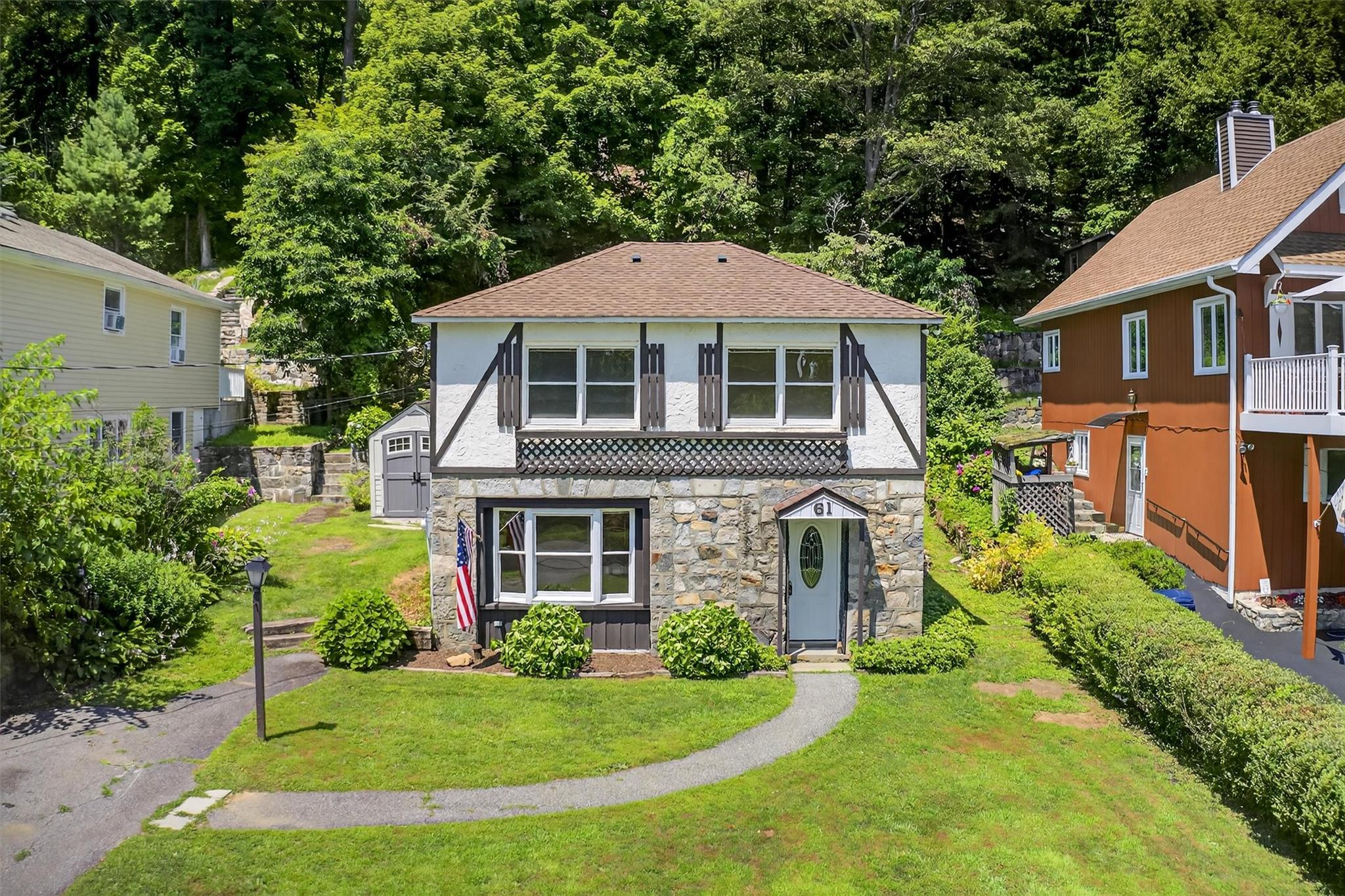 61 Ellen Avenue, Mahopac, NY 10541