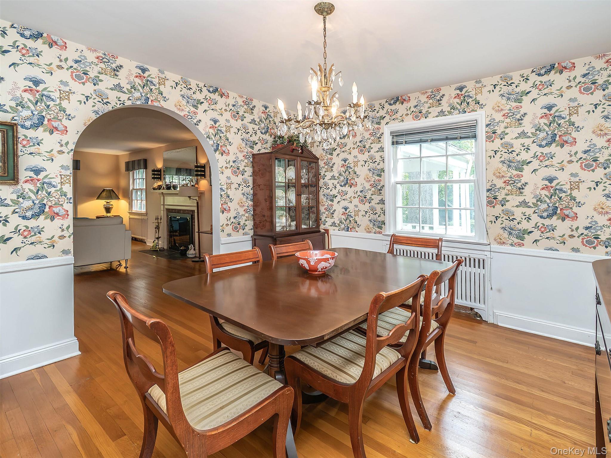 43 Amherst Road, Port Washington, NY 11050