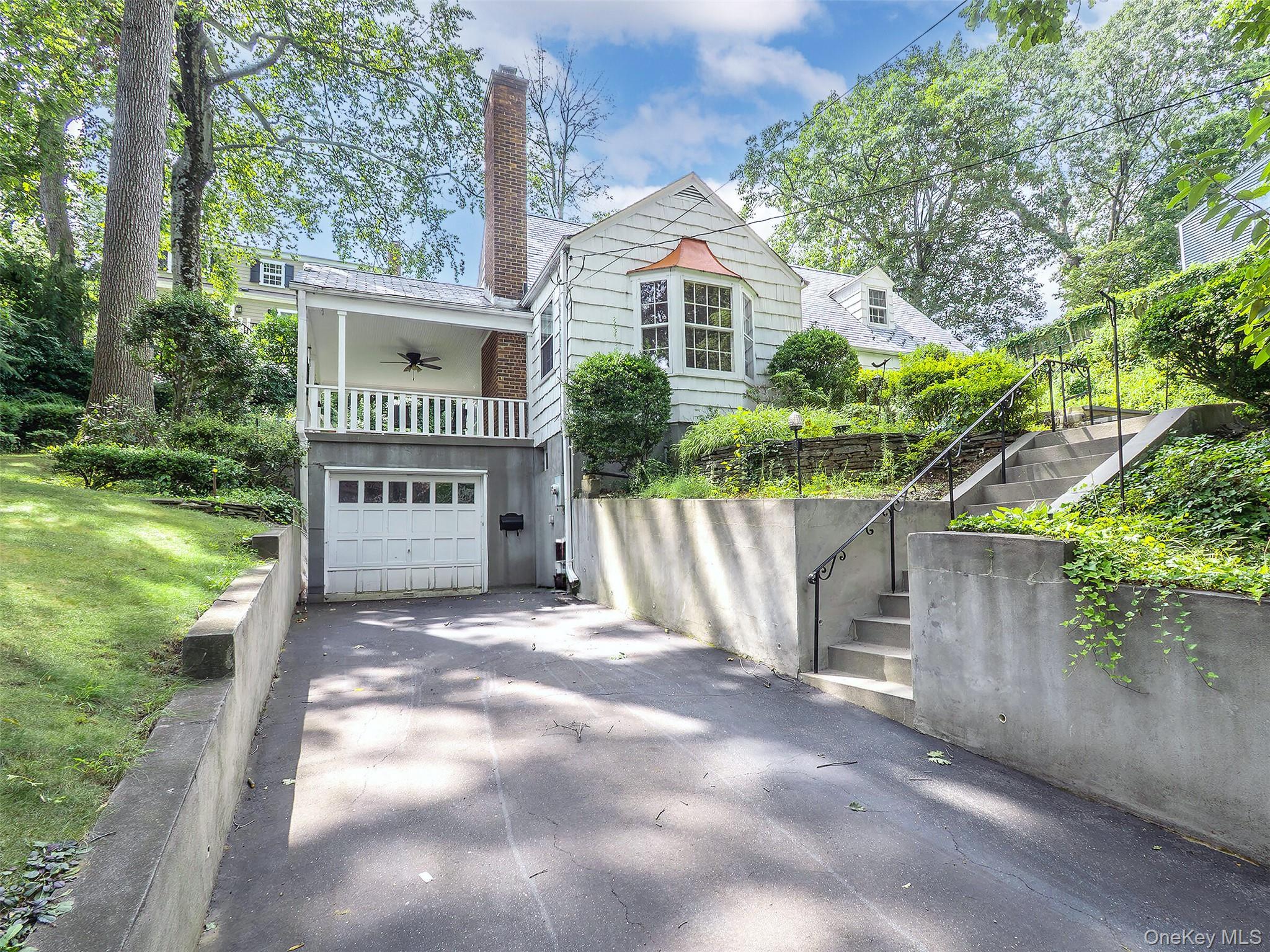 43 Amherst Road, Port Washington, NY 11050