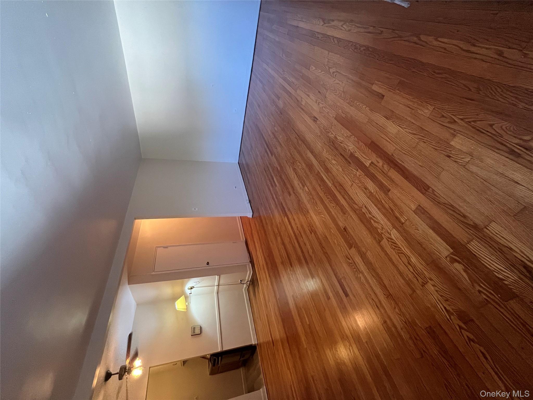 325 E 201 Street # 4D, Bronx, NY 10458