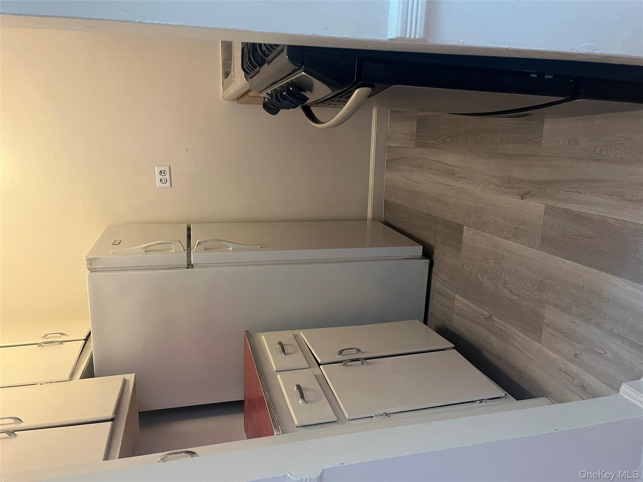 325 E 201 Street # 4D, Bronx, NY 10458